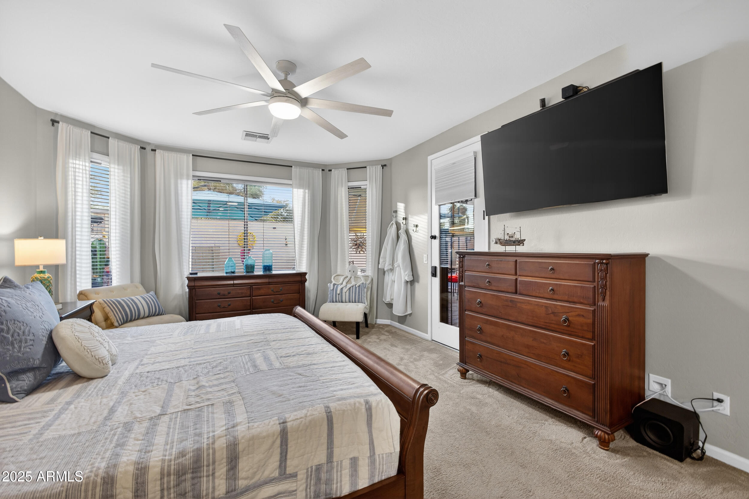 3529 E LOWELL Avenue