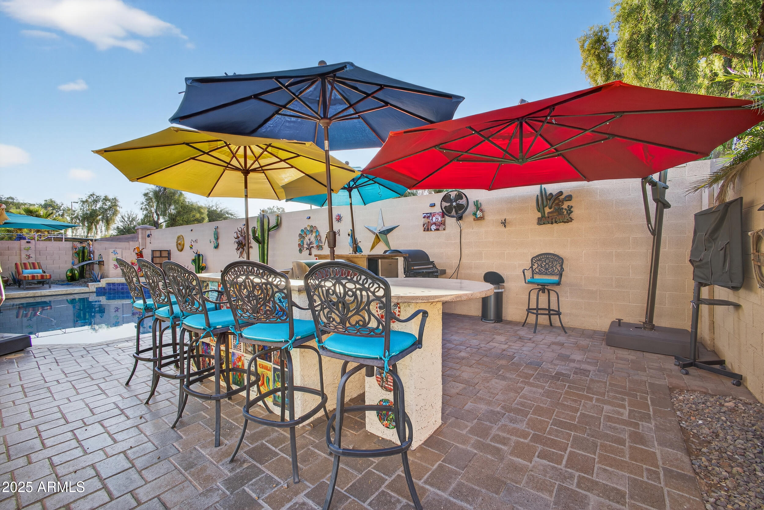 3529 E LOWELL Avenue