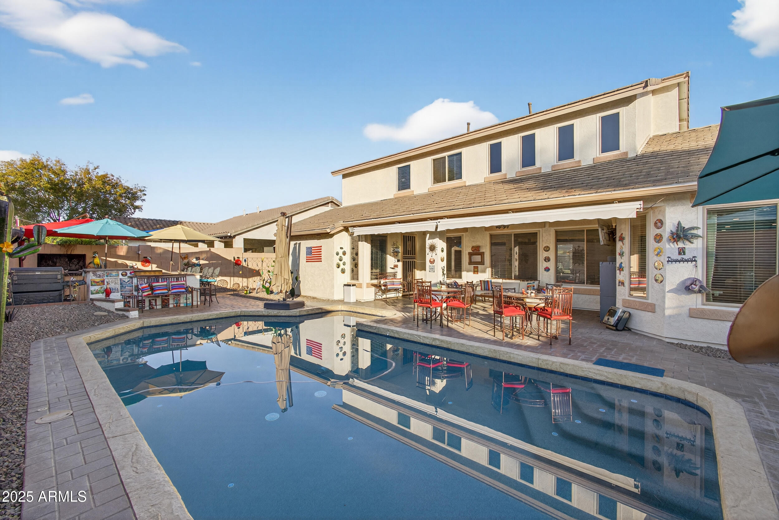 3529 E LOWELL Avenue