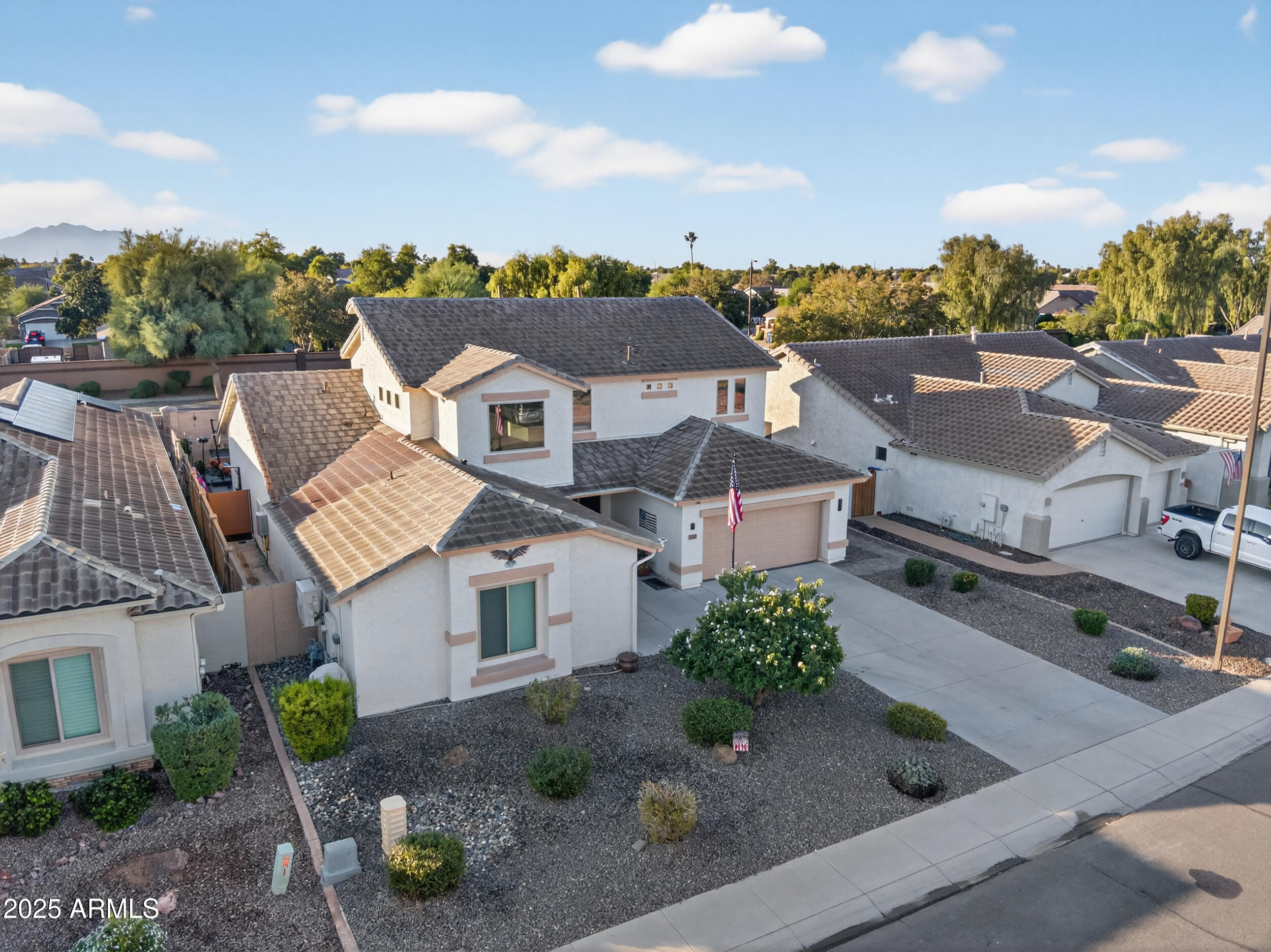 3529 E LOWELL Avenue