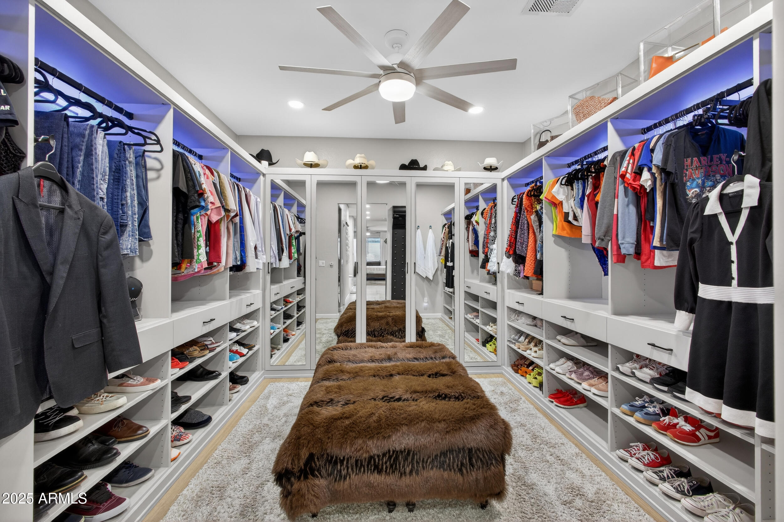 3529 E LOWELL Avenue