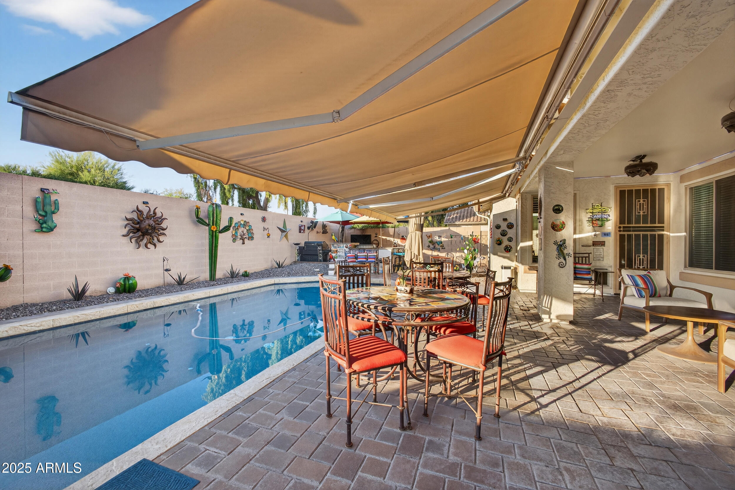 3529 E LOWELL Avenue