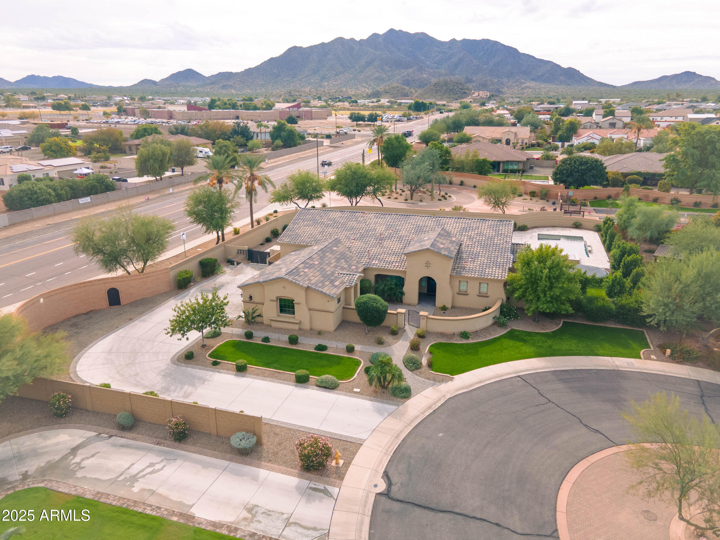 3157 E LA COSTA Court