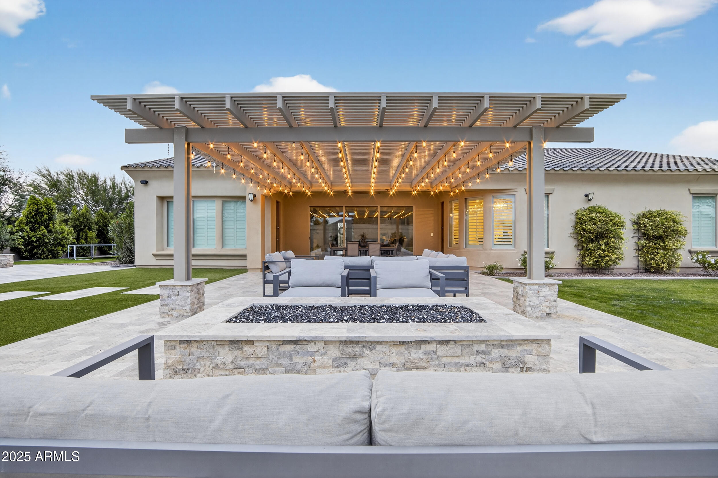 3157 E LA COSTA Court