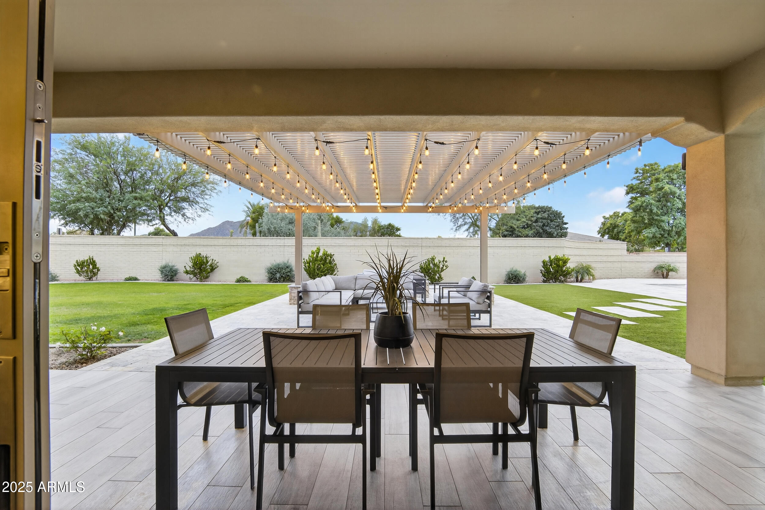 3157 E LA COSTA Court