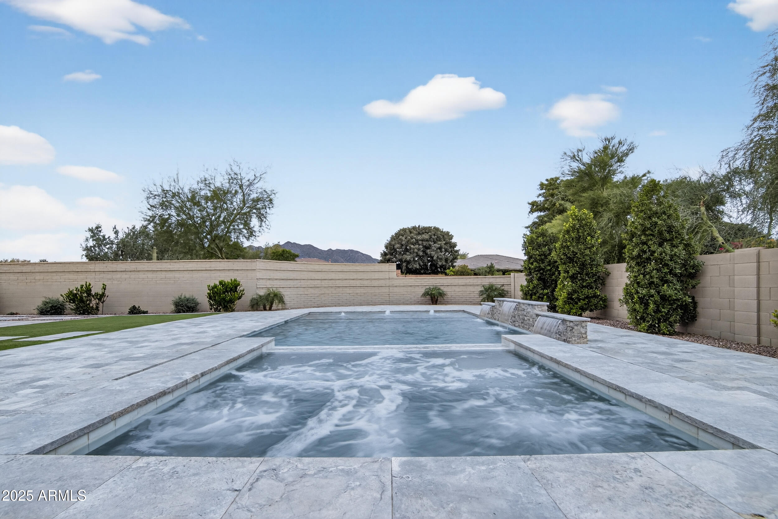 3157 E LA COSTA Court