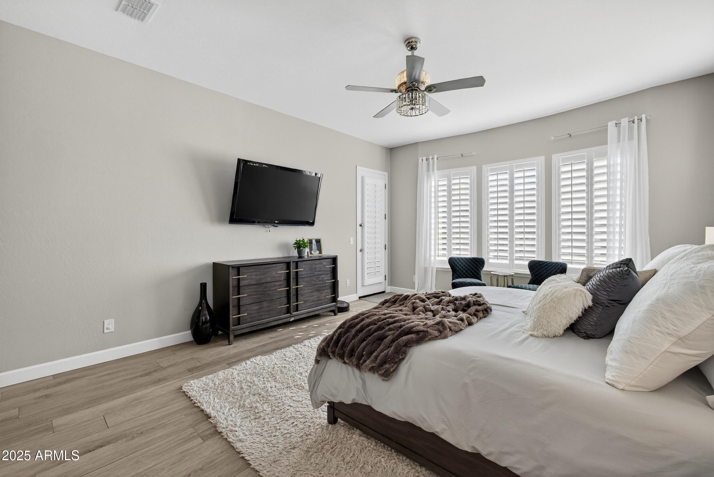 3157 E LA COSTA Court