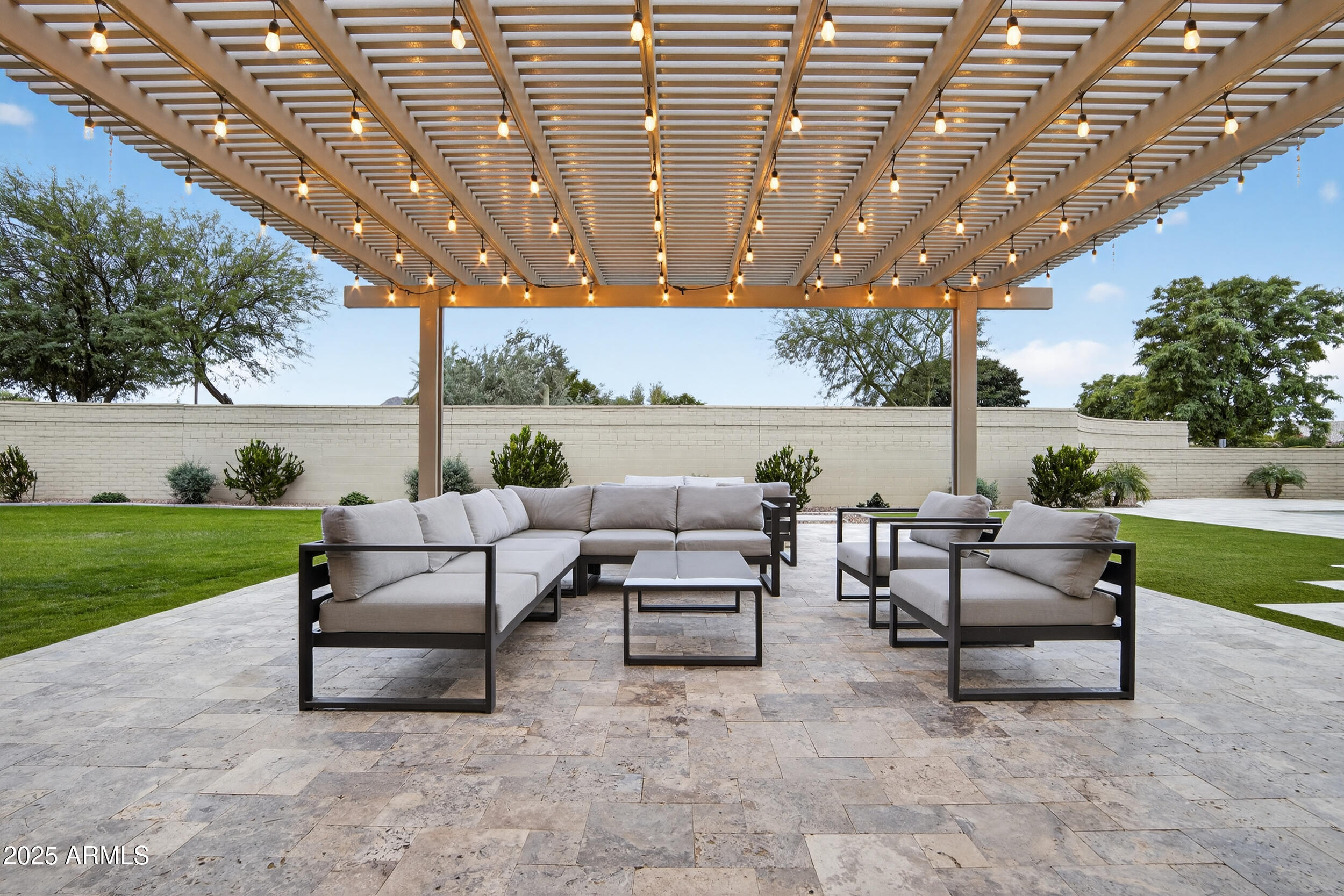 3157 E LA COSTA Court