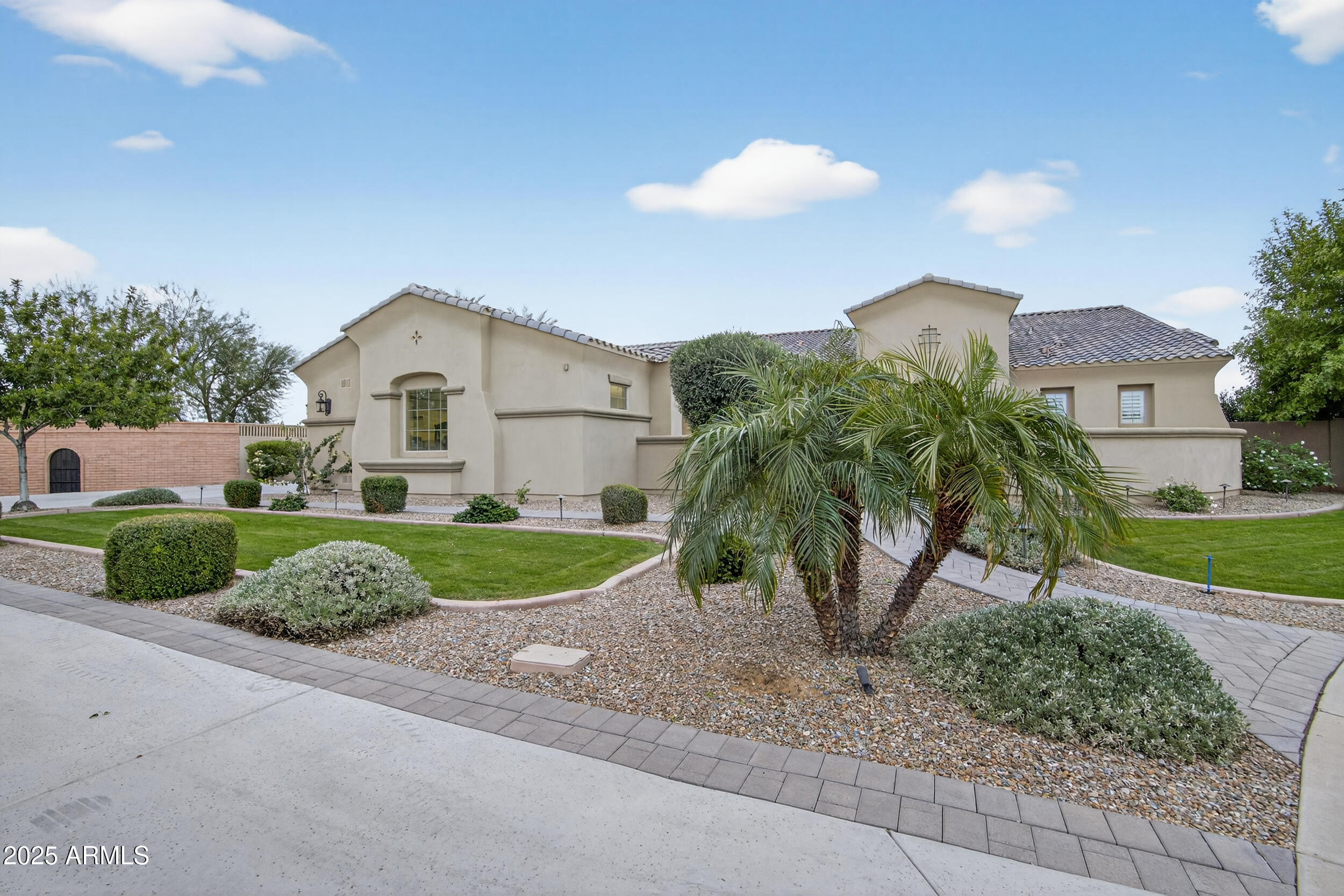 3157 E LA COSTA Court