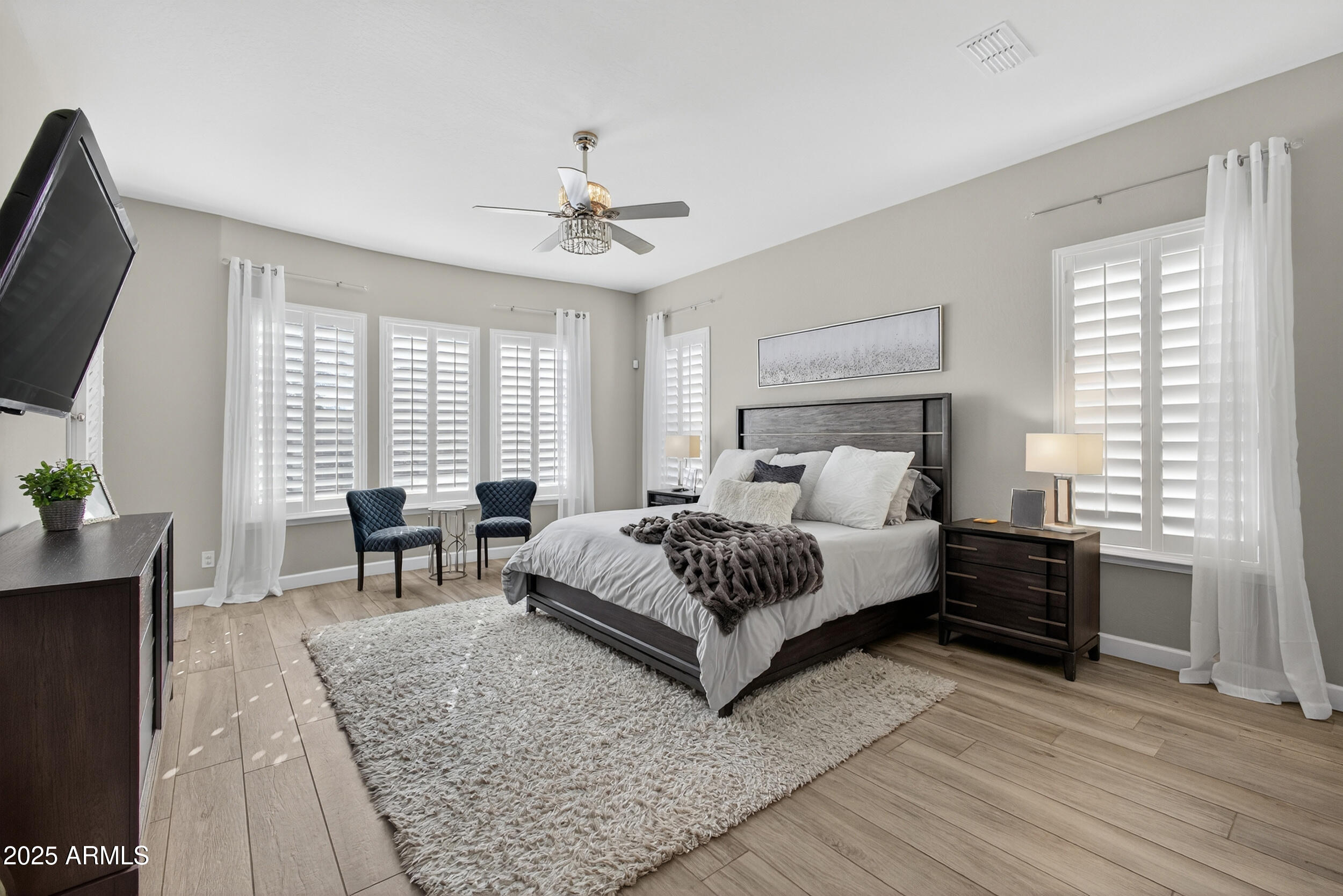 3157 E LA COSTA Court