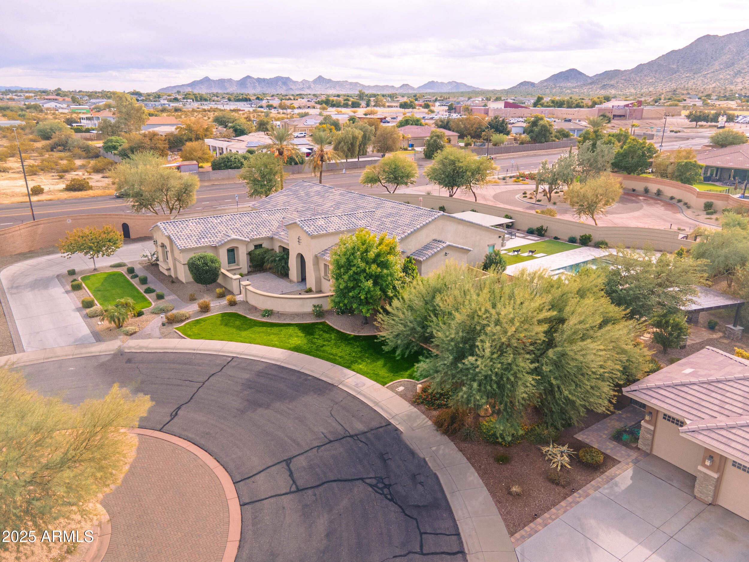 3157 E LA COSTA Court