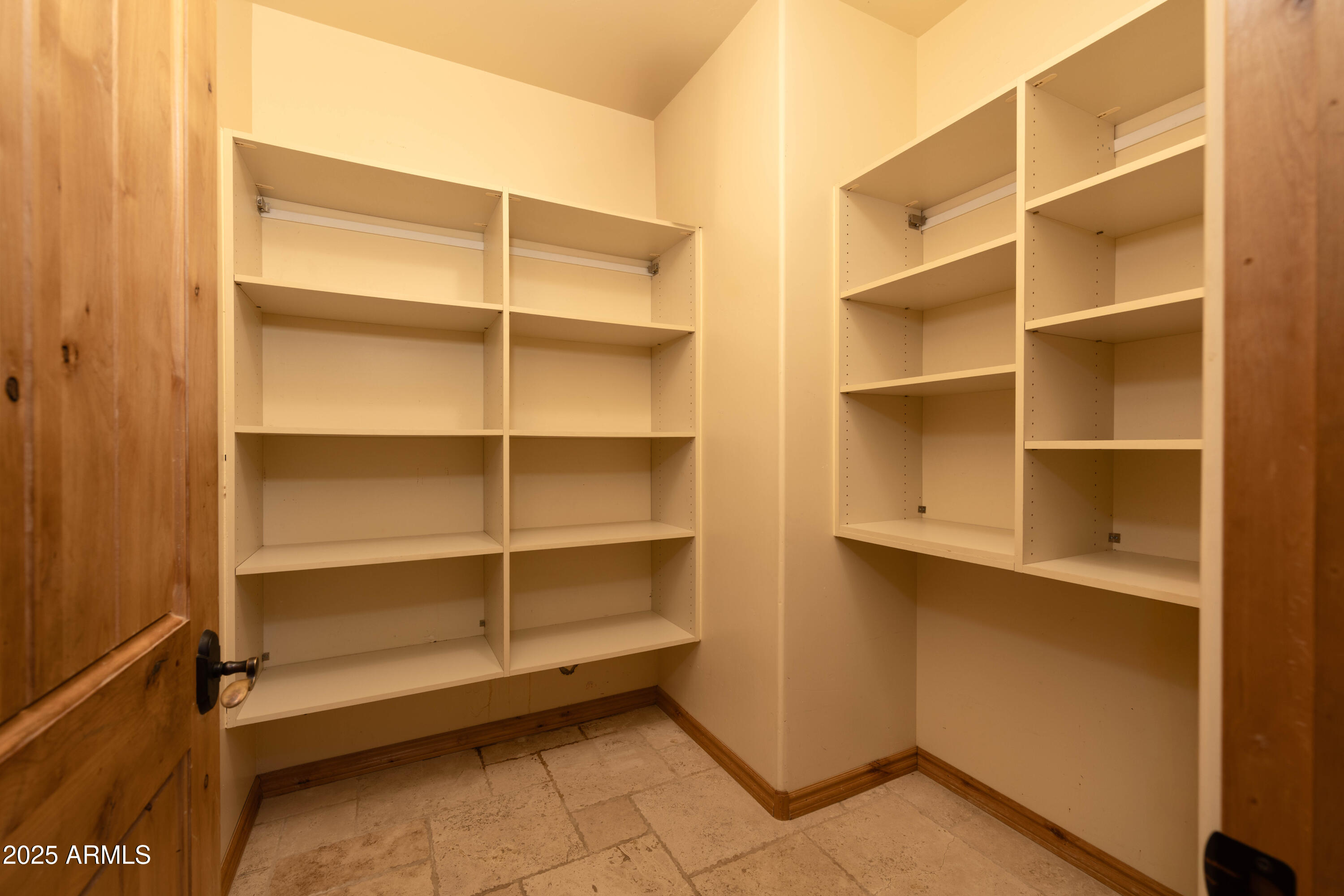 6646 E LONE MOUNTAIN Road