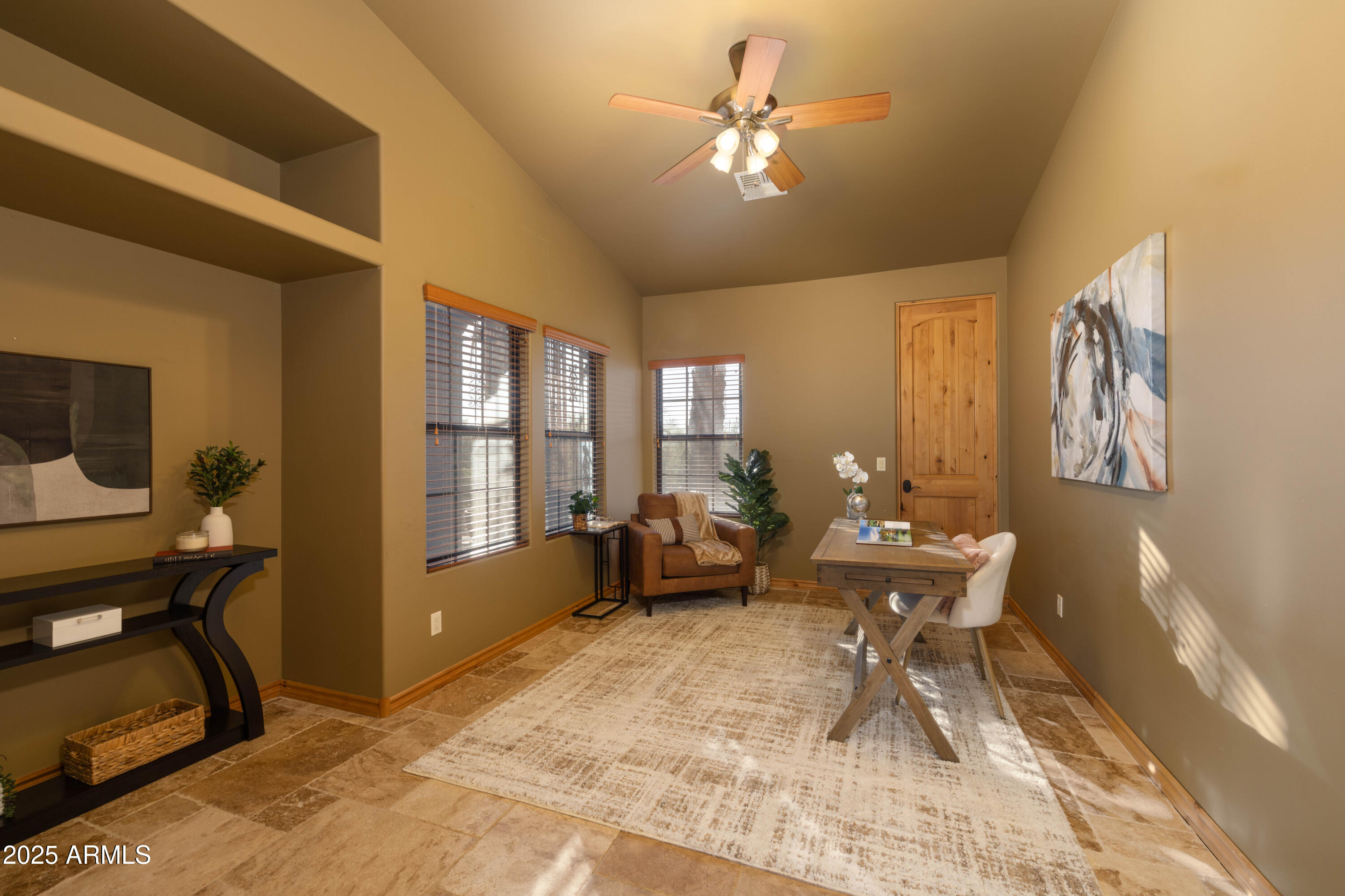 6646 E LONE MOUNTAIN Road