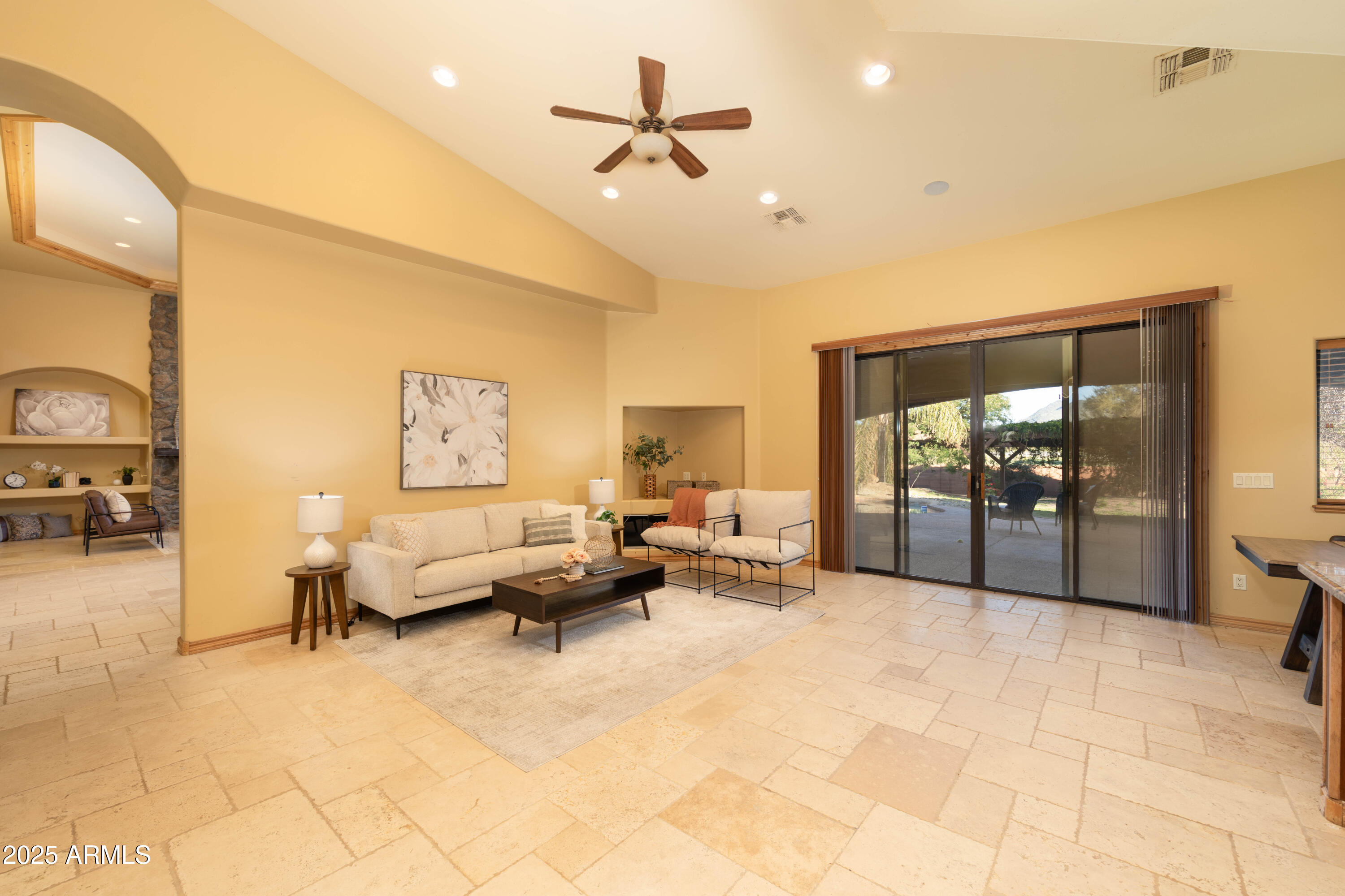 6646 E LONE MOUNTAIN Road