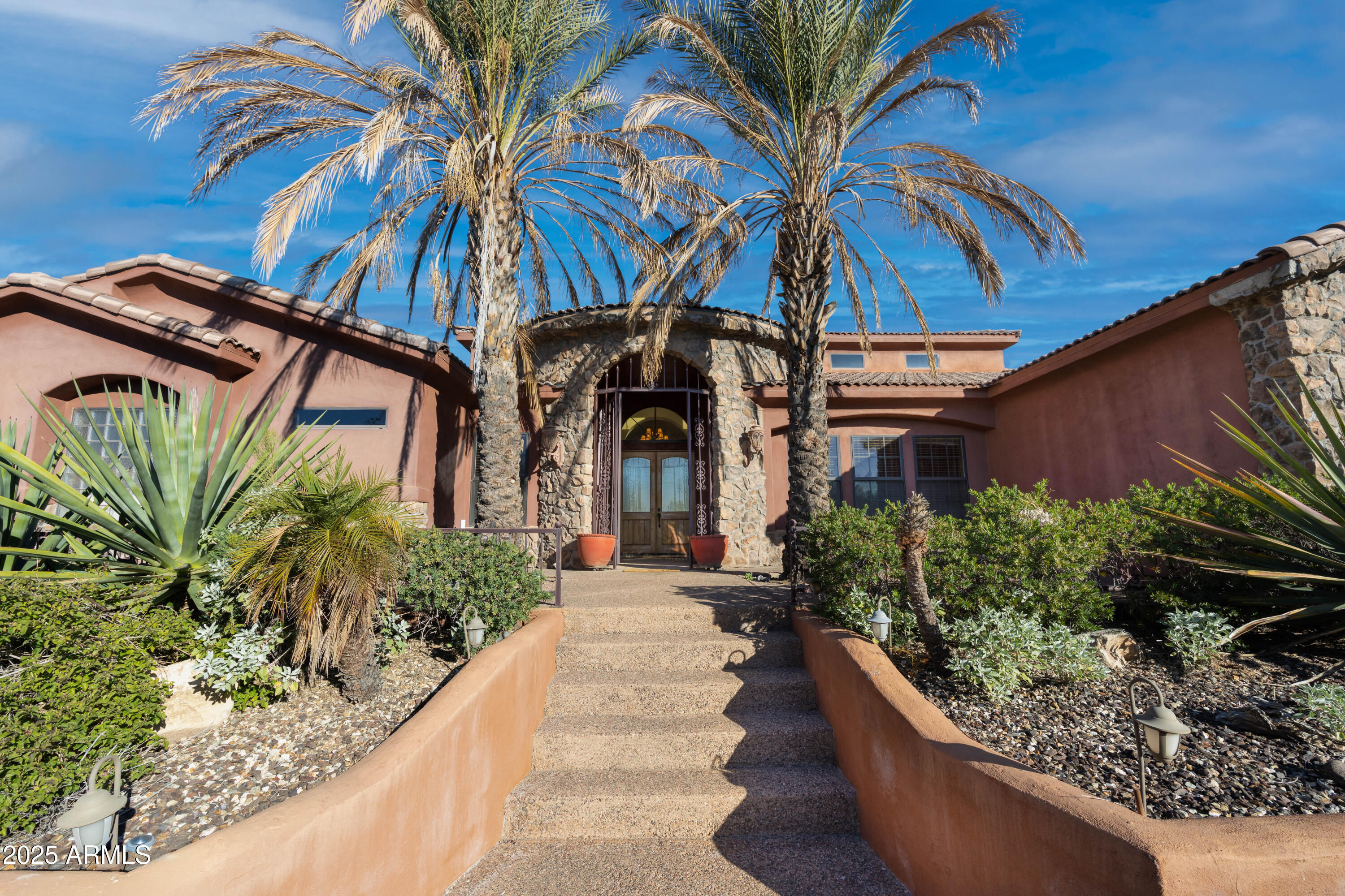 6646 E LONE MOUNTAIN Road