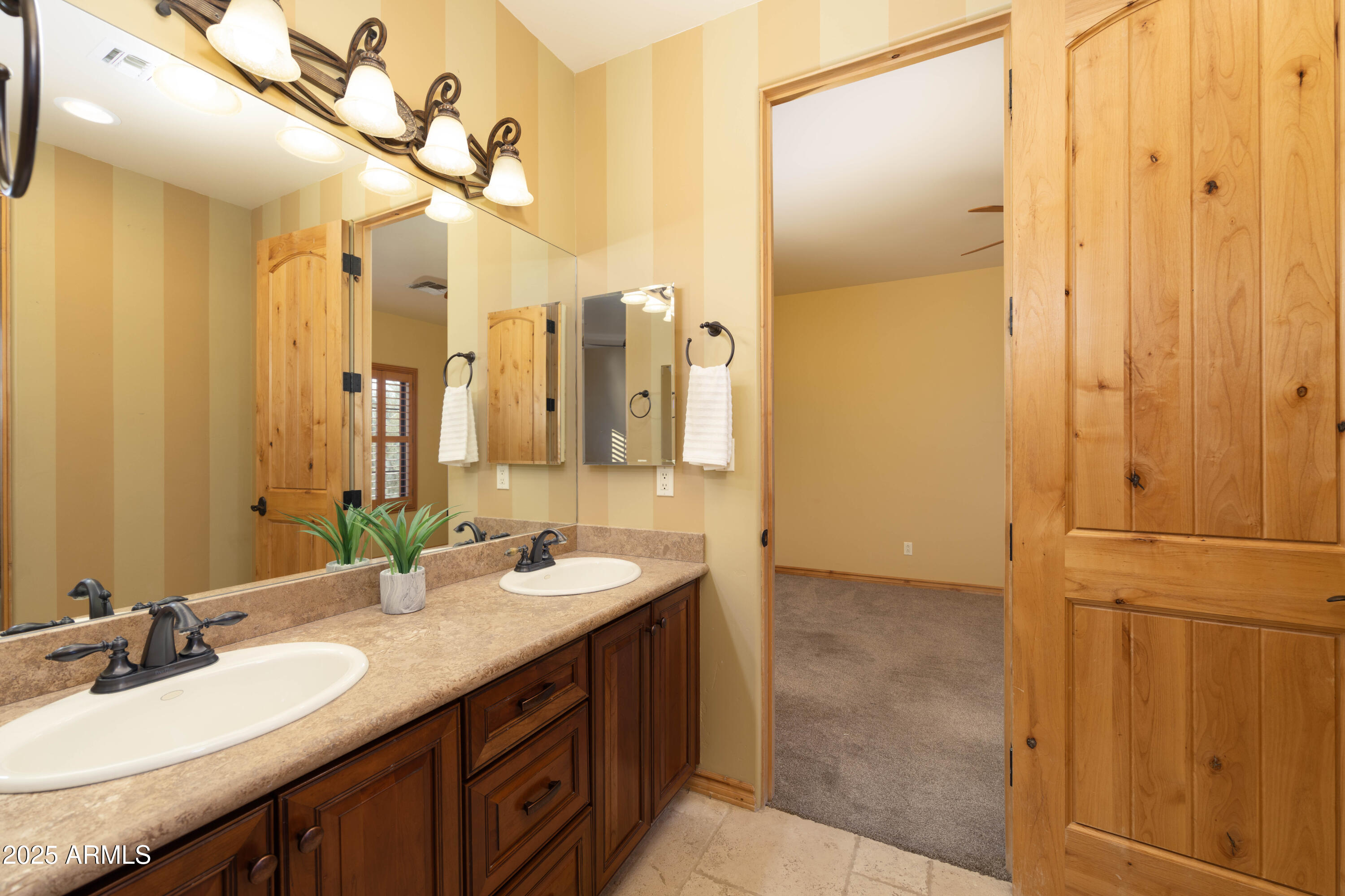 6646 E LONE MOUNTAIN Road