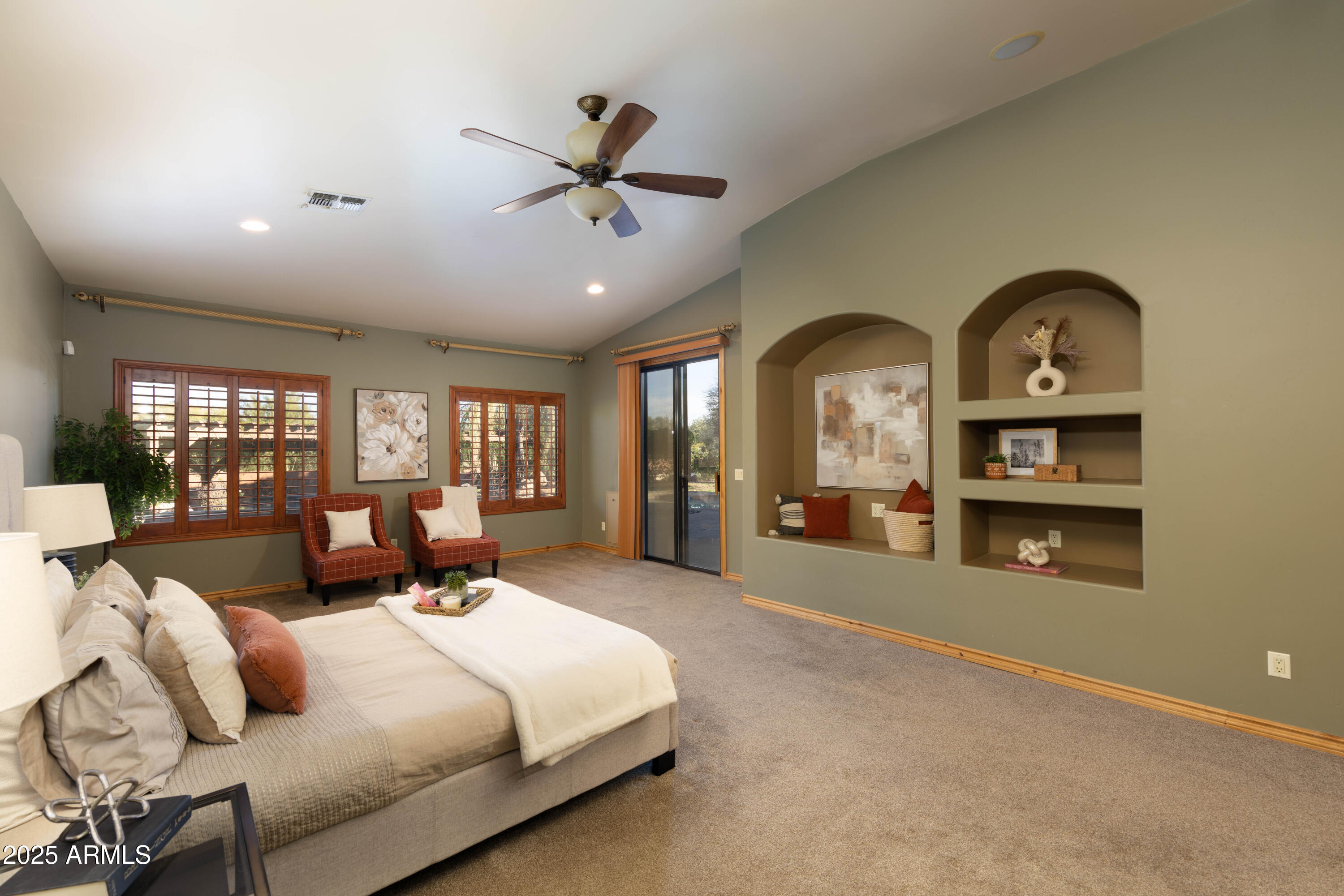 6646 E LONE MOUNTAIN Road