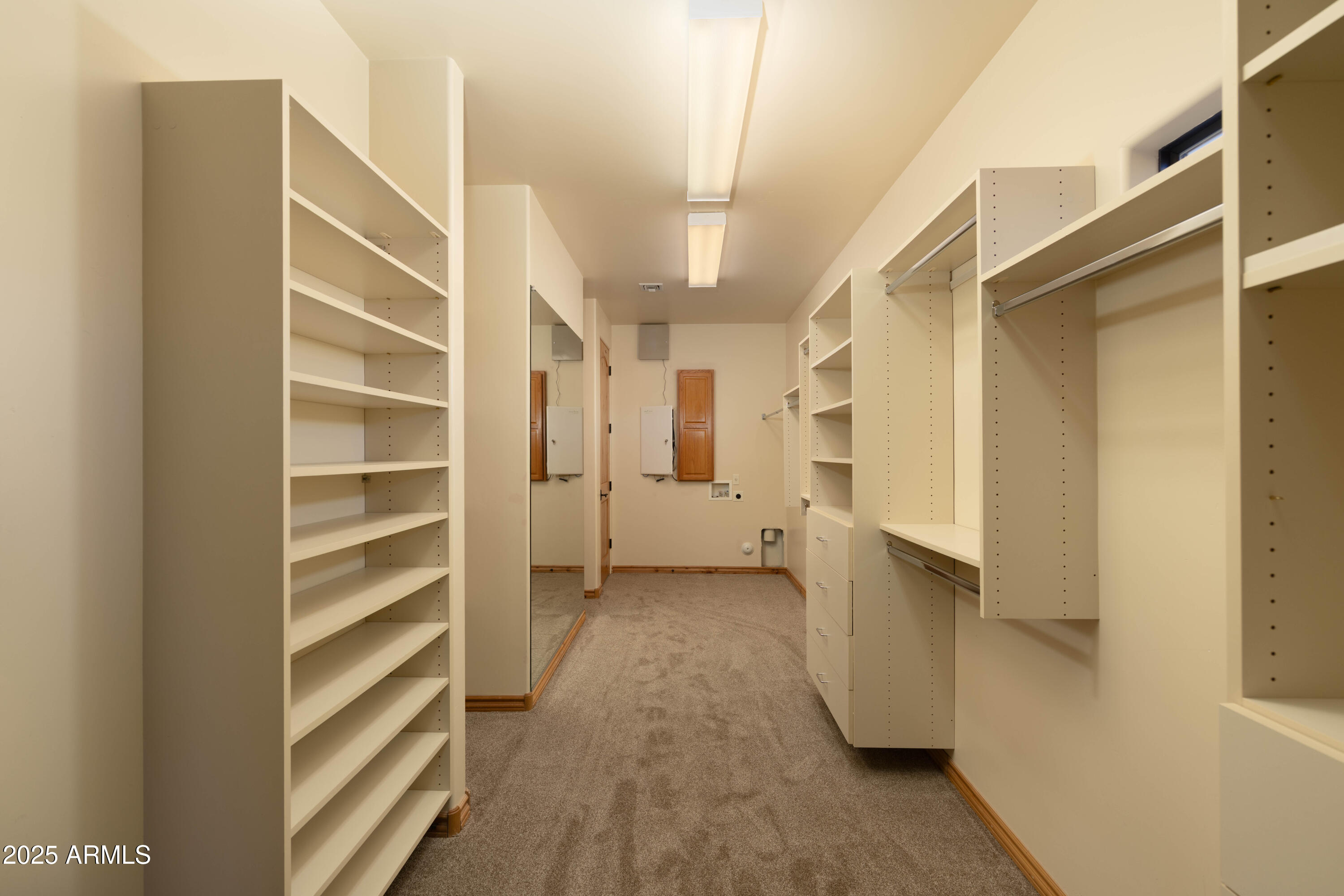 6646 E LONE MOUNTAIN Road