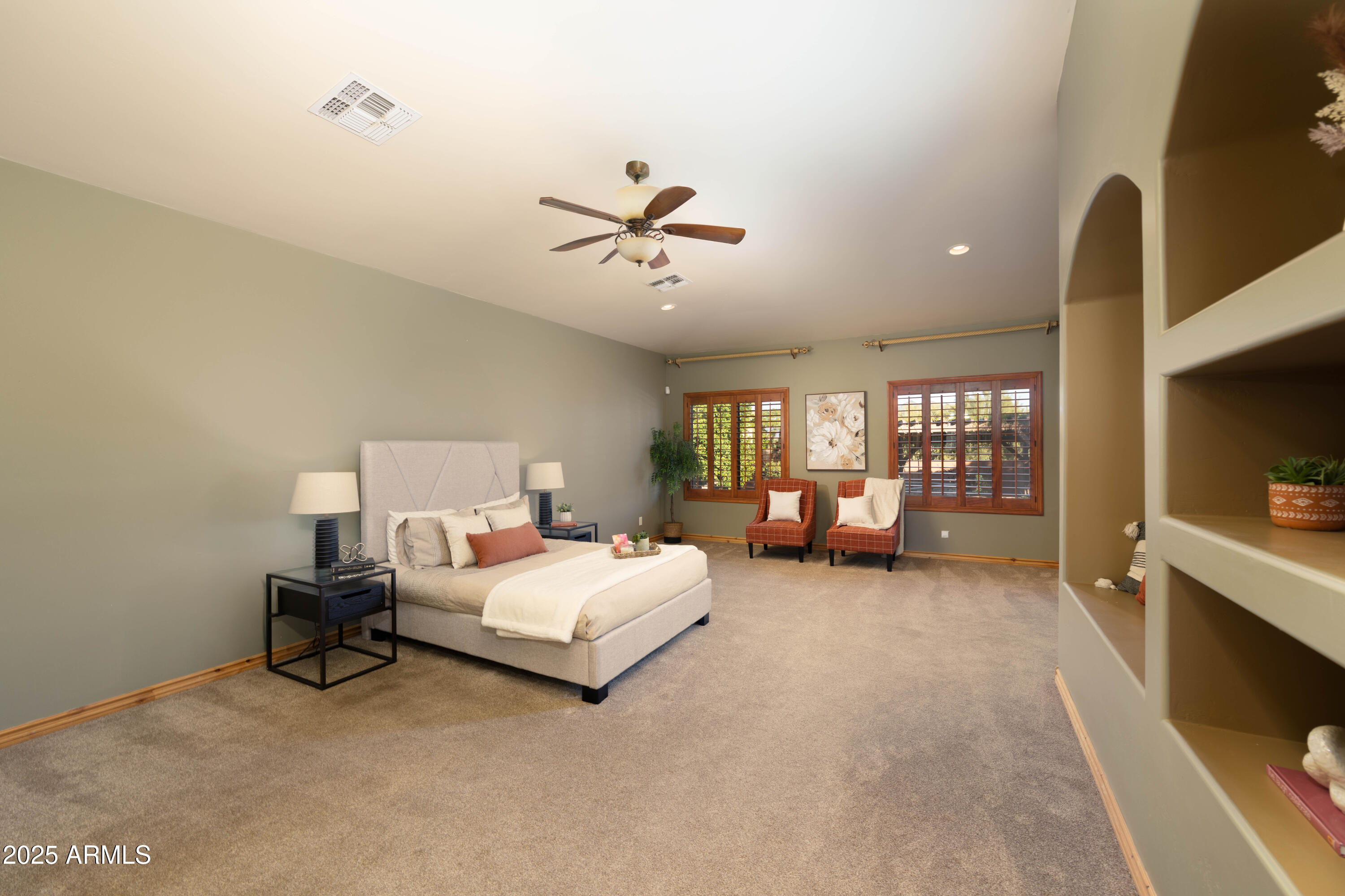 6646 E LONE MOUNTAIN Road