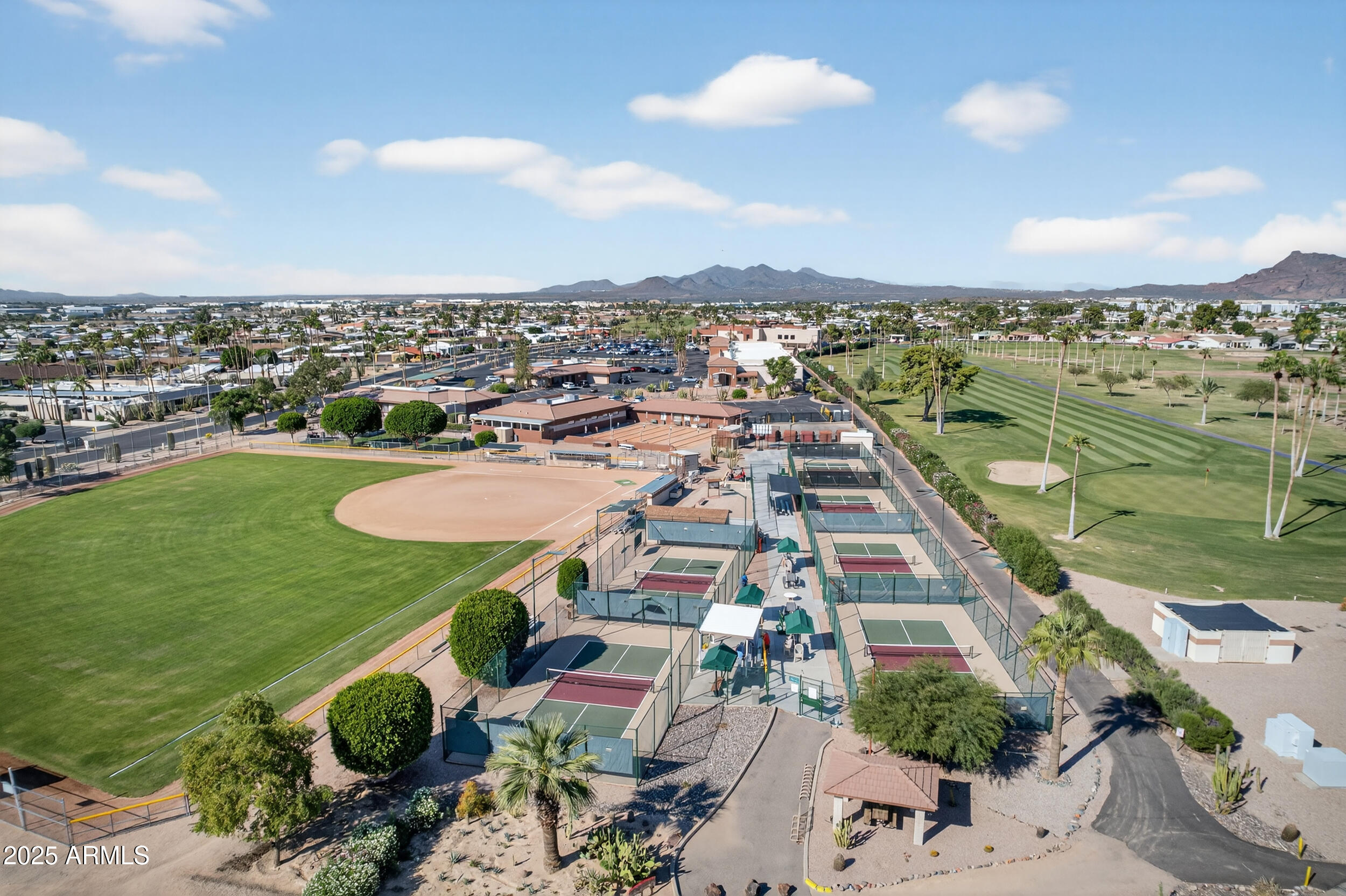 5807 E LEONORA Street