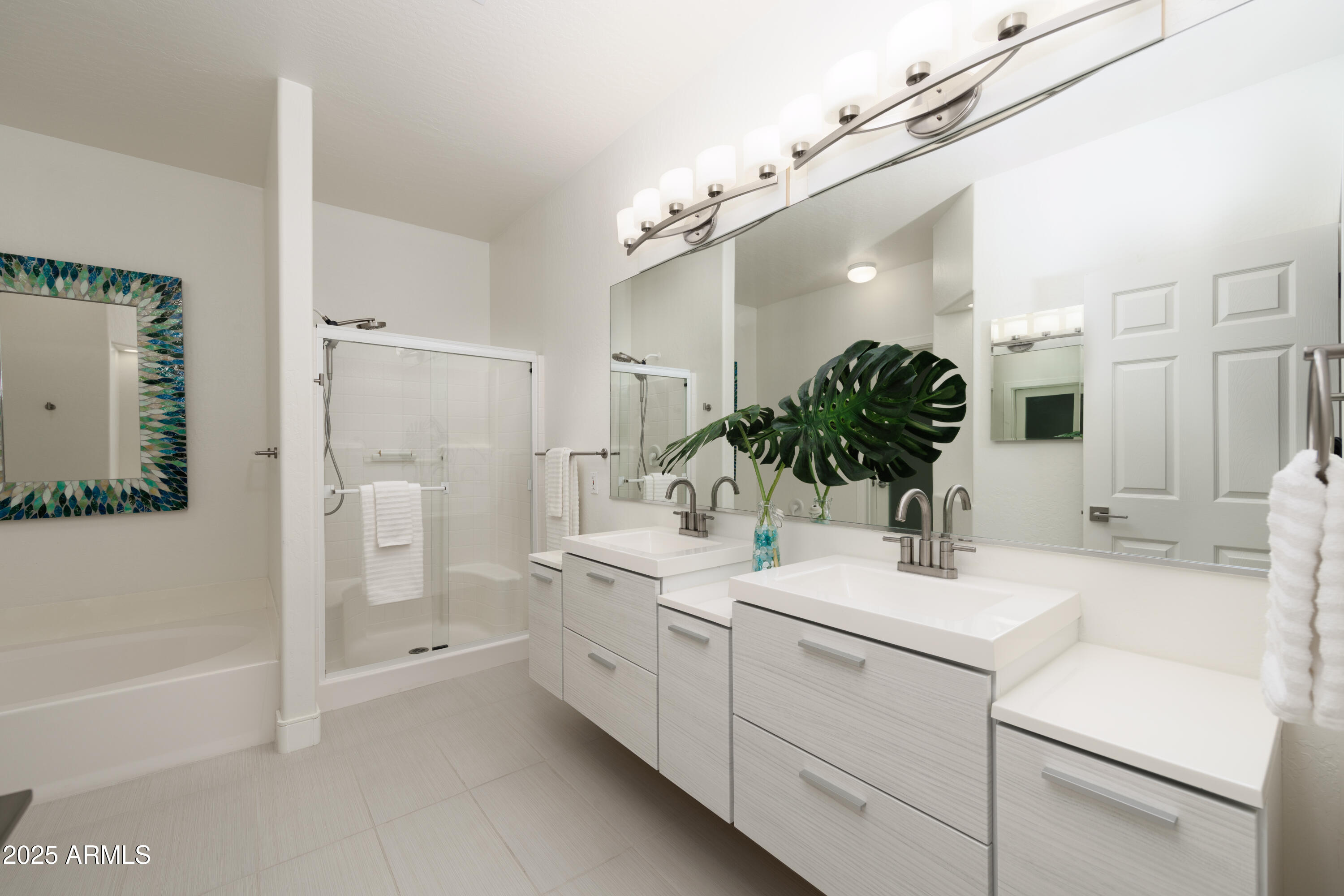 5450 E MCLELLAN Road 204