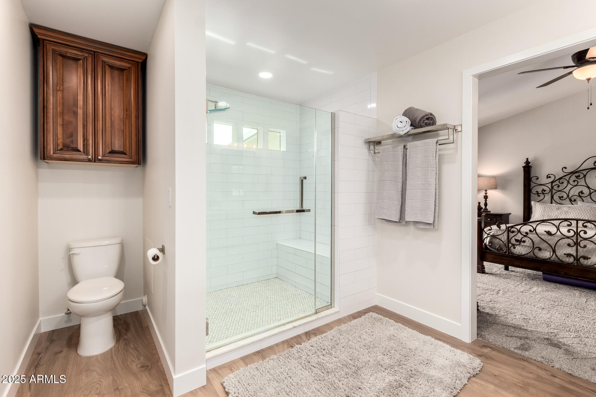 2129 E JENSEN Street