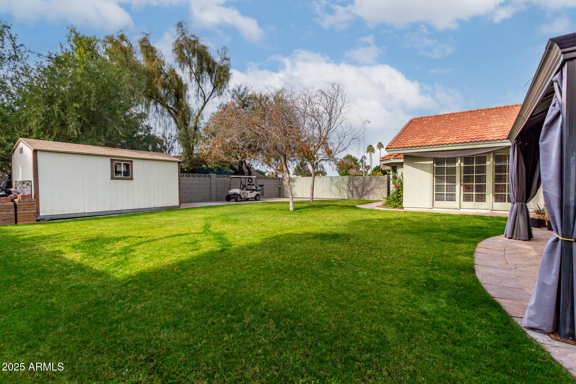 2129 E JENSEN Street