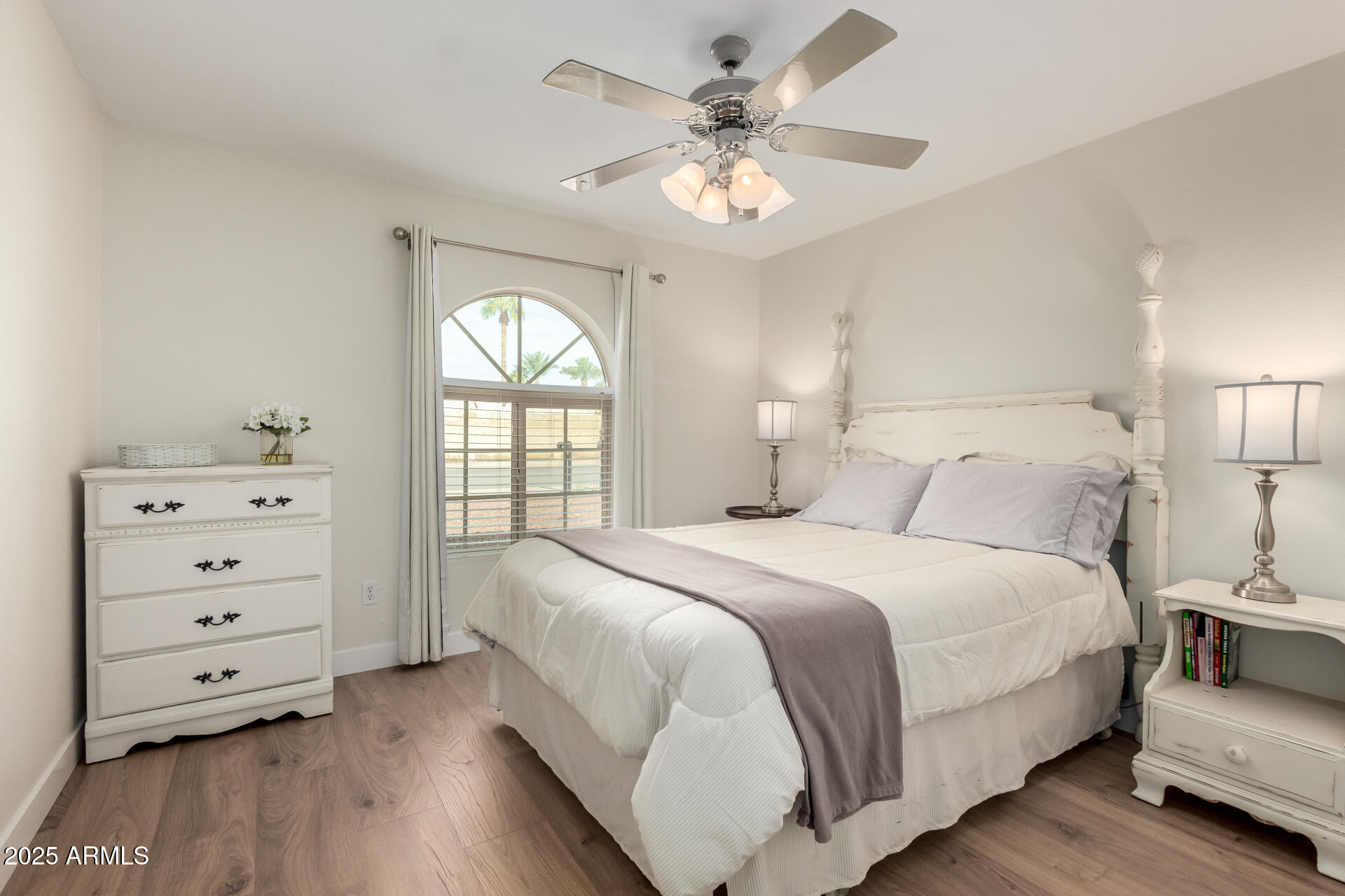 2129 E JENSEN Street