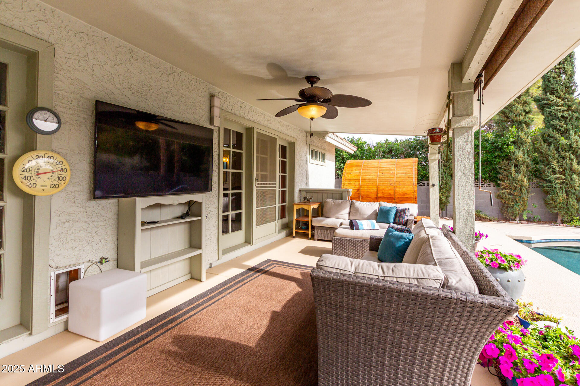 2129 E JENSEN Street