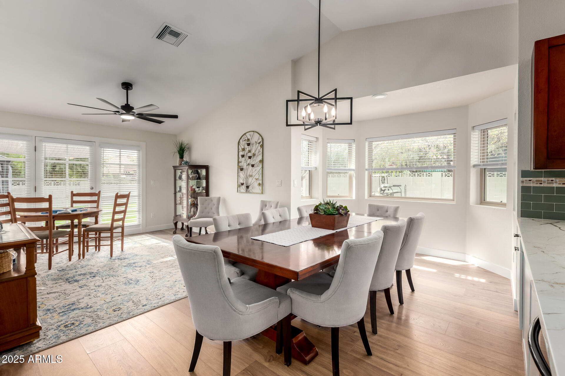 2129 E JENSEN Street