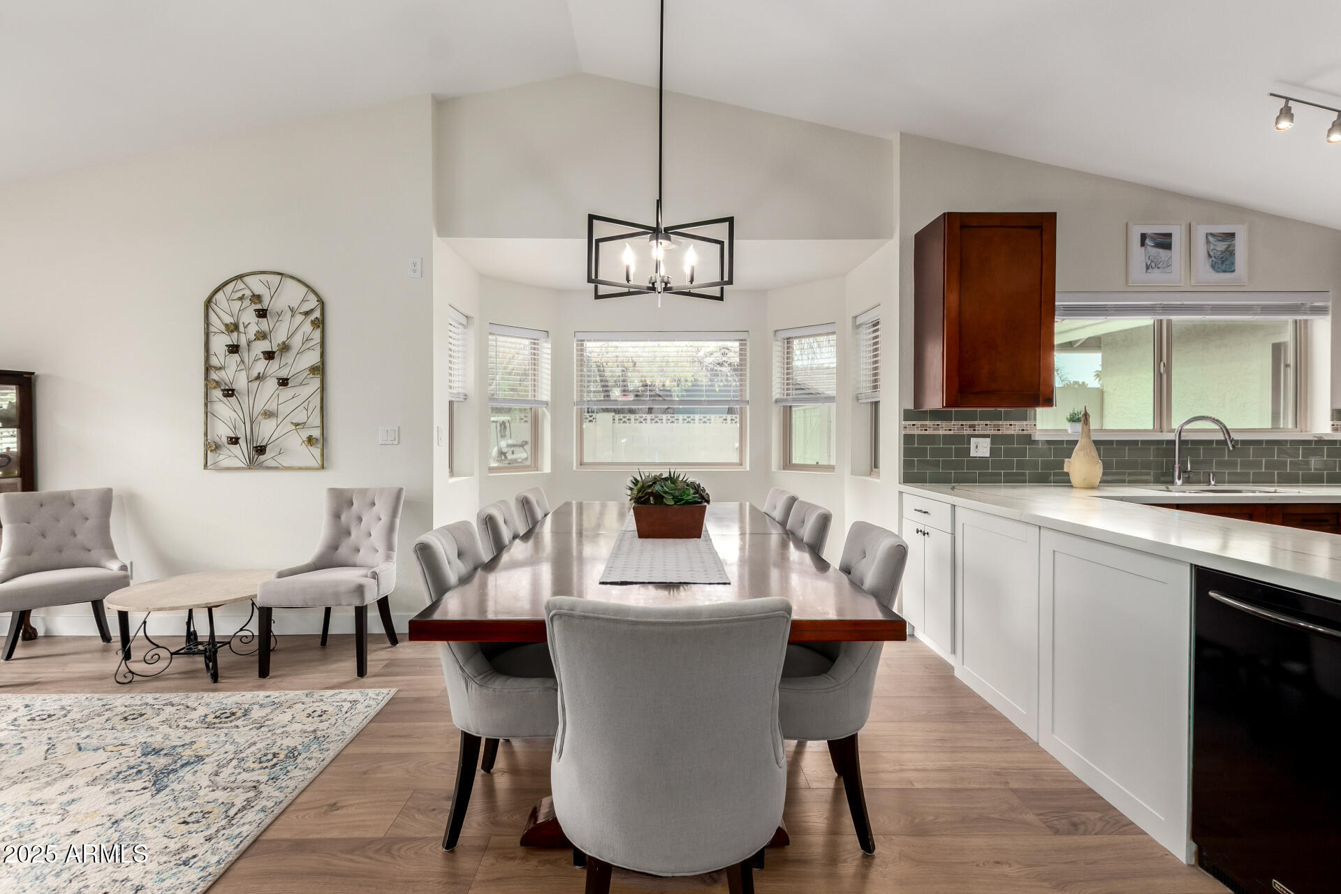 2129 E JENSEN Street