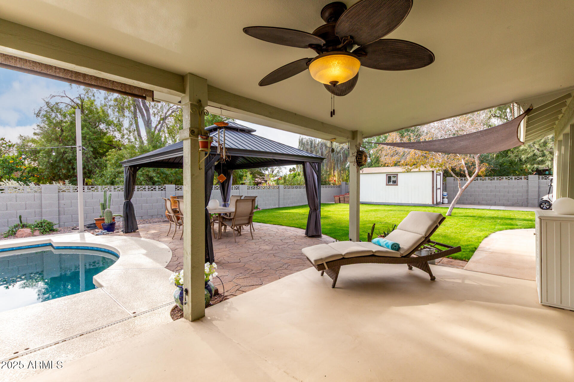 2129 E JENSEN Street