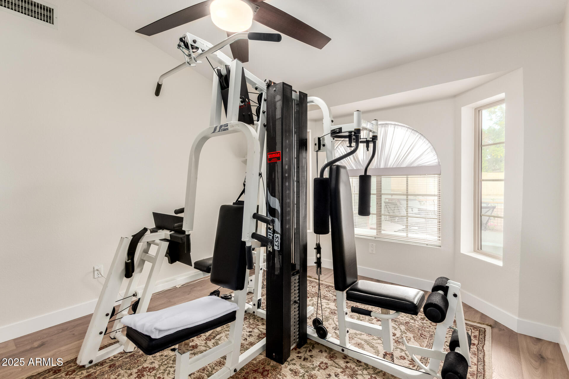 2129 E JENSEN Street