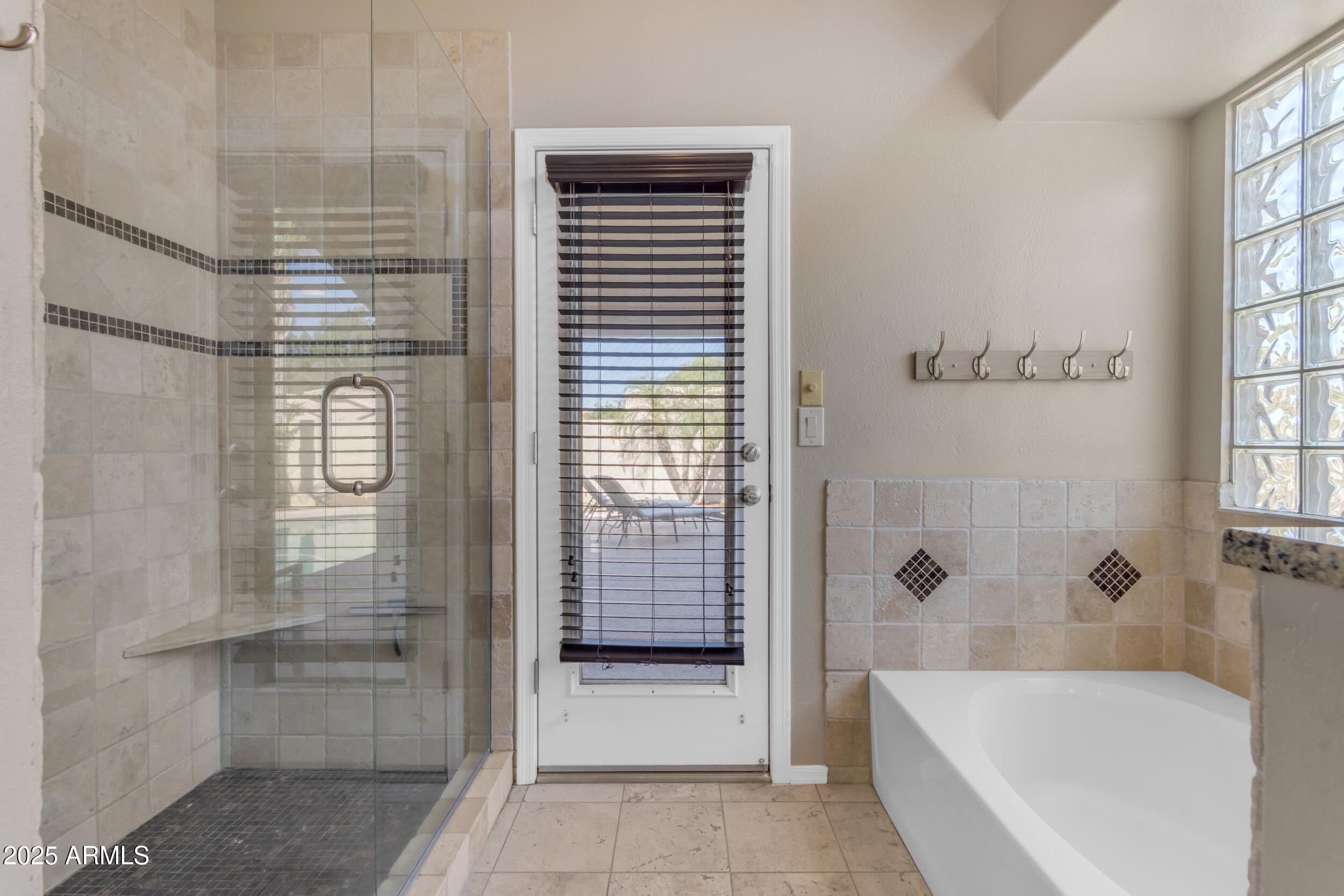 1823 W REMINGTON Drive