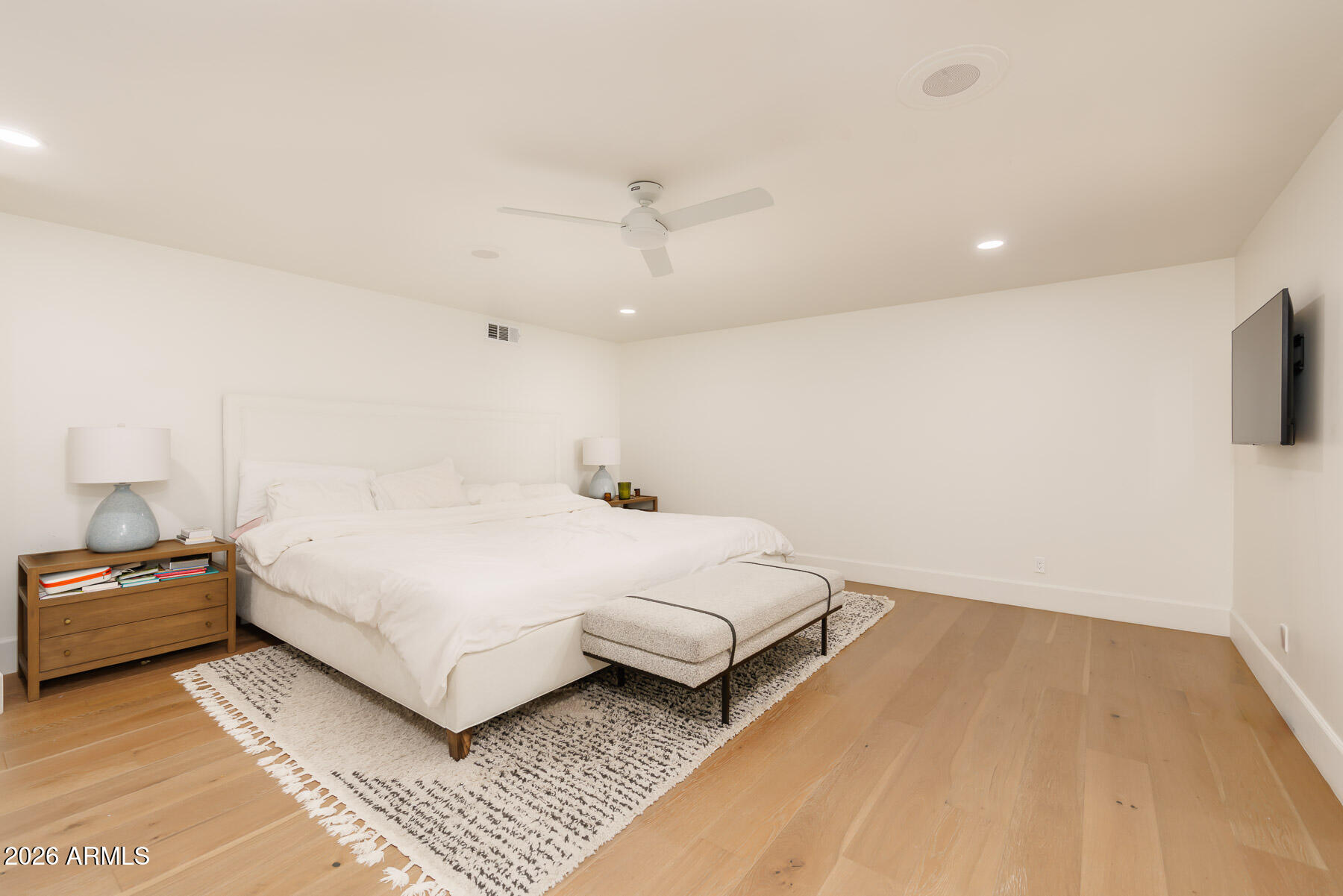 4041 E HERMOSA VISTA Drive