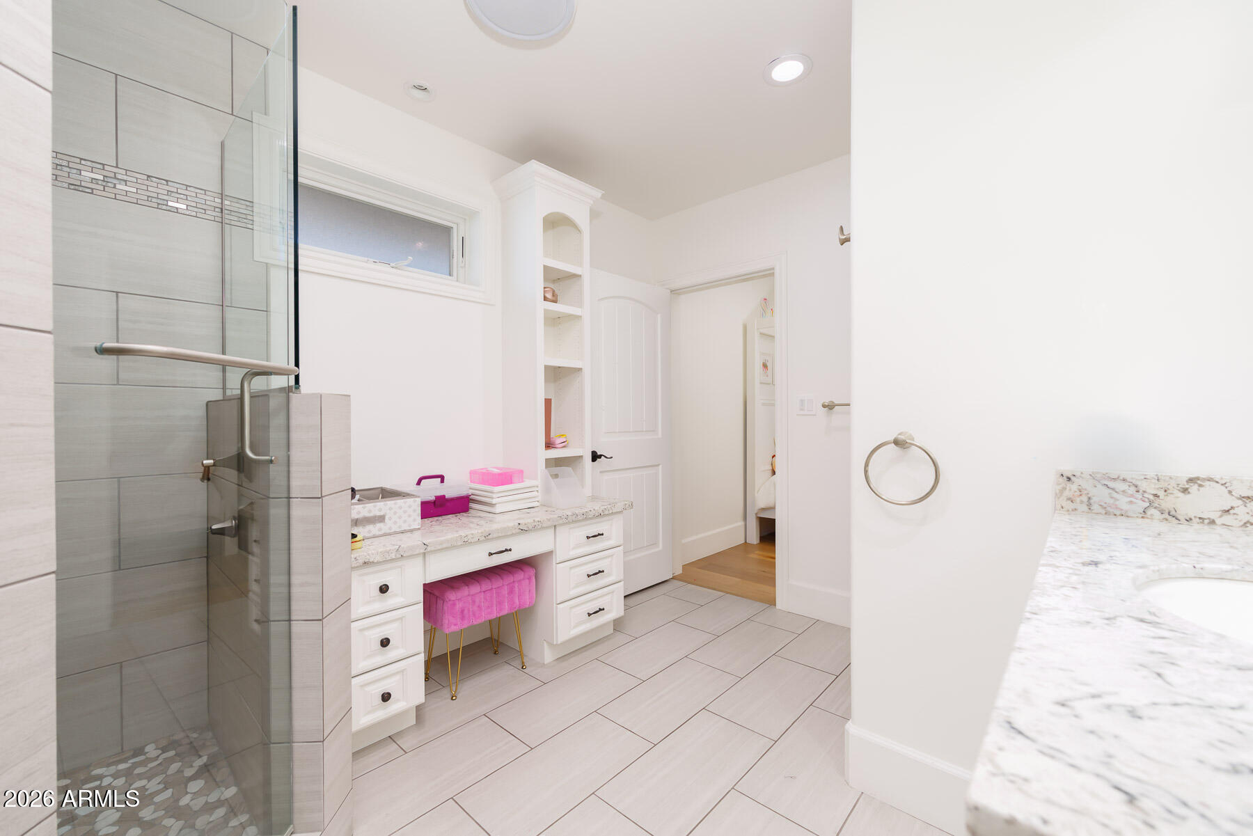 4041 E HERMOSA VISTA Drive