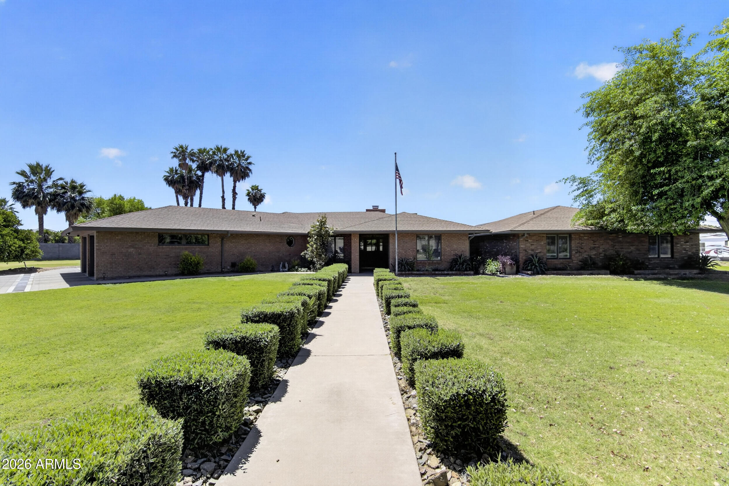 4041 E HERMOSA VISTA Drive