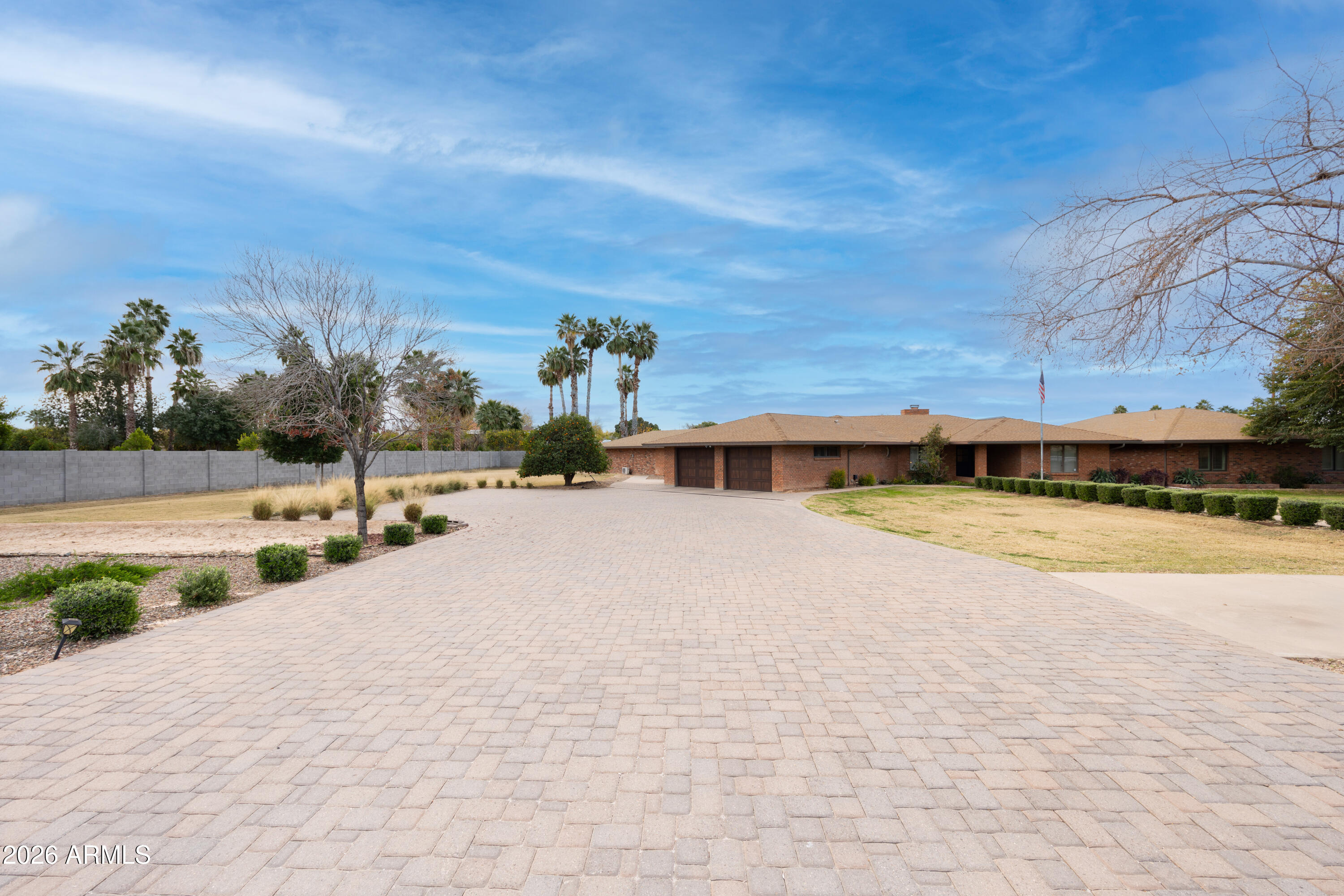 4041 E HERMOSA VISTA Drive