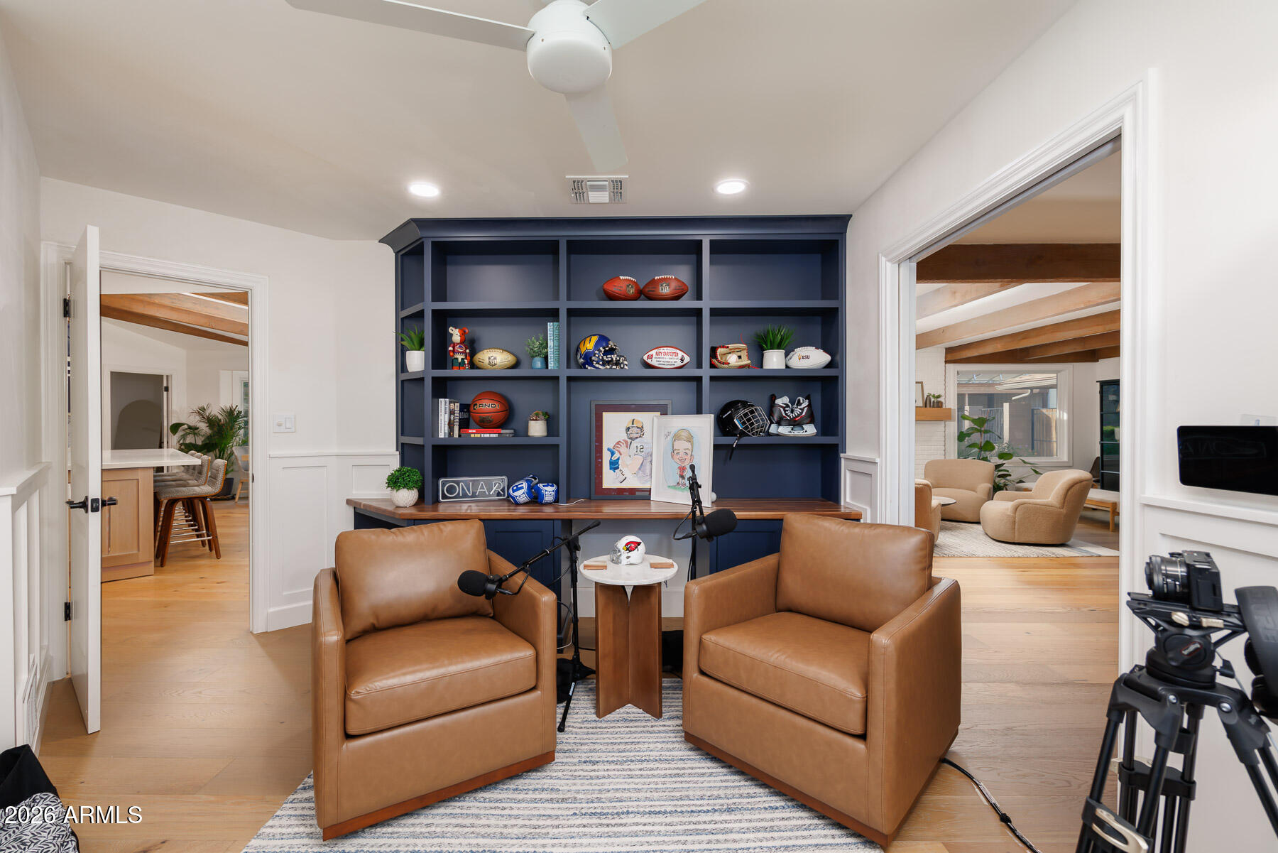 4041 E HERMOSA VISTA Drive