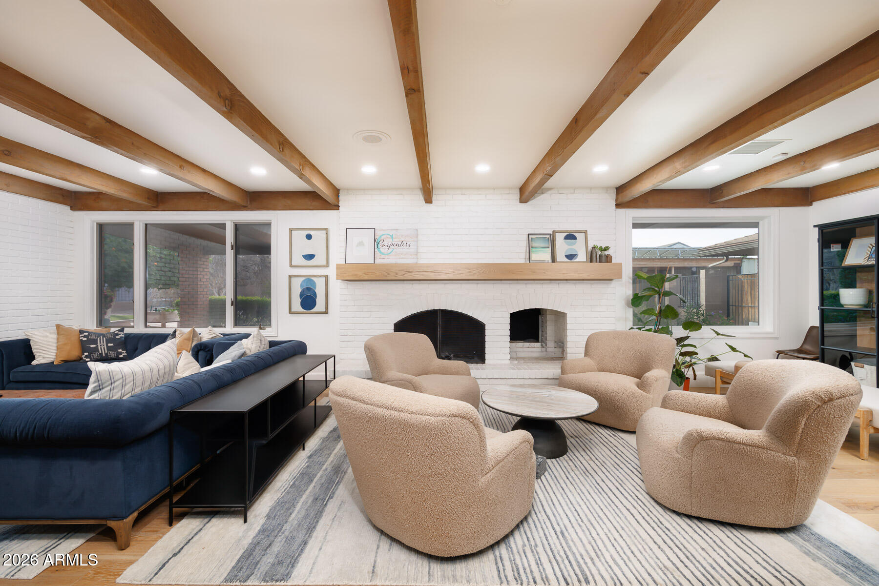 4041 E HERMOSA VISTA Drive