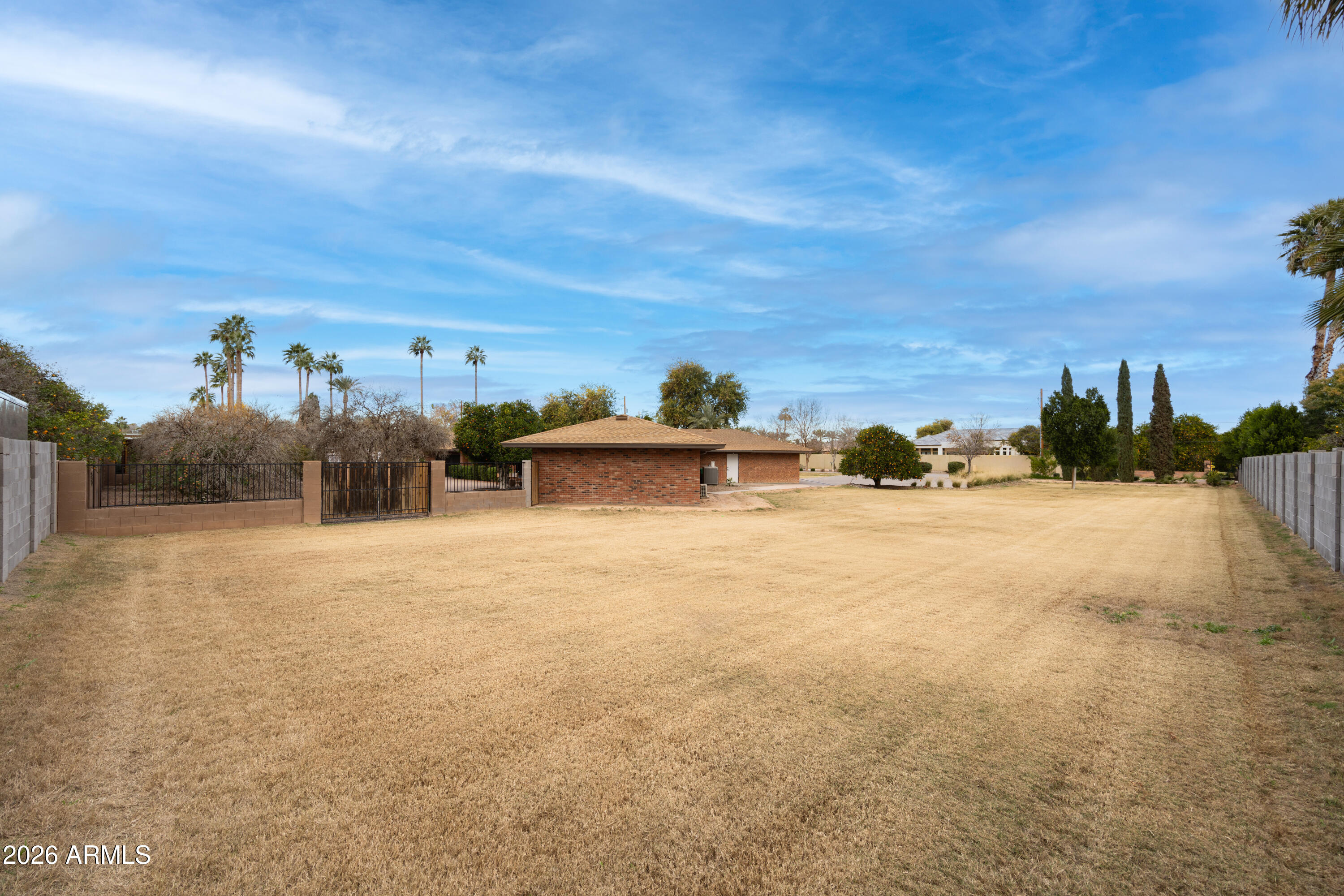 4041 E HERMOSA VISTA Drive