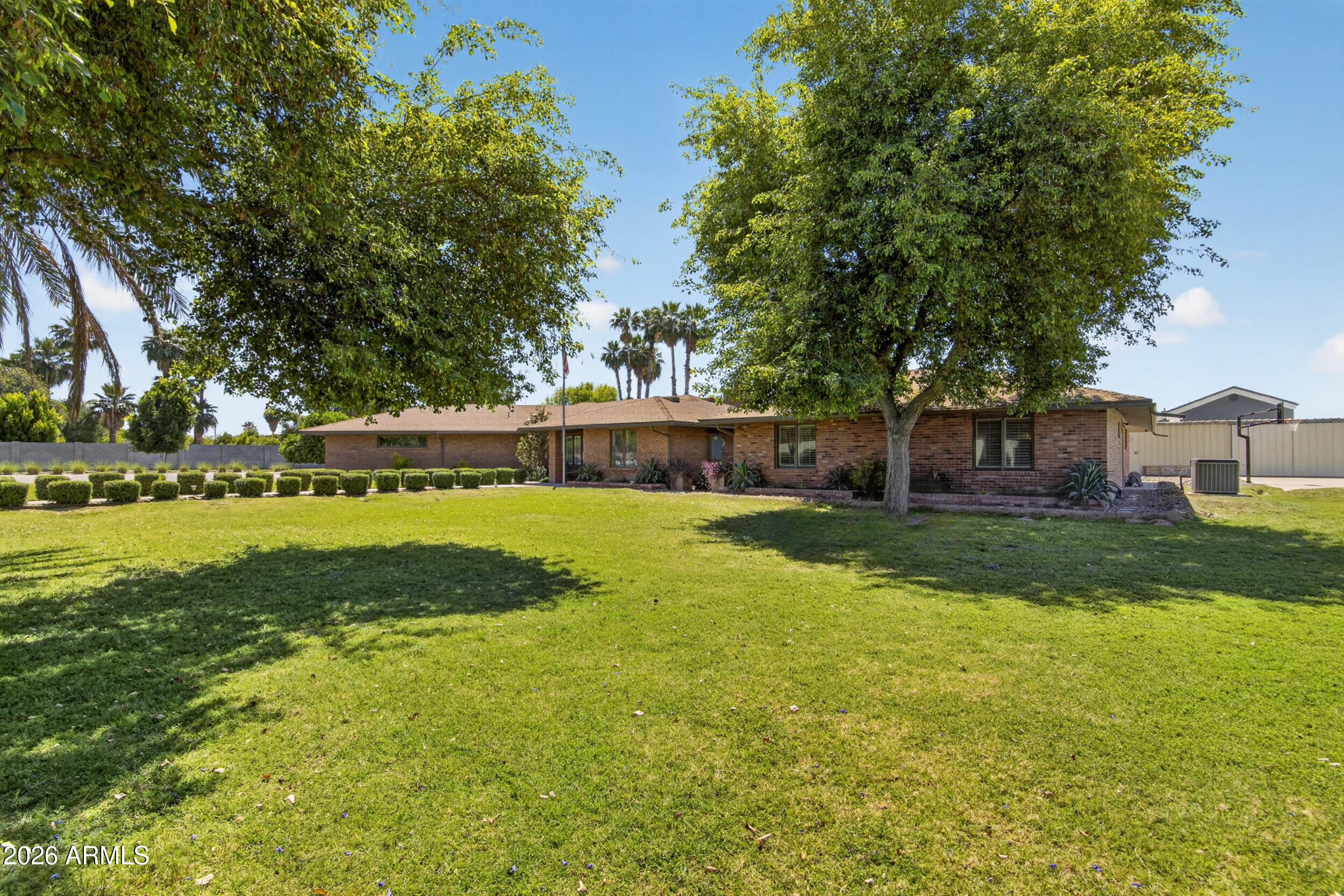 4041 E HERMOSA VISTA Drive
