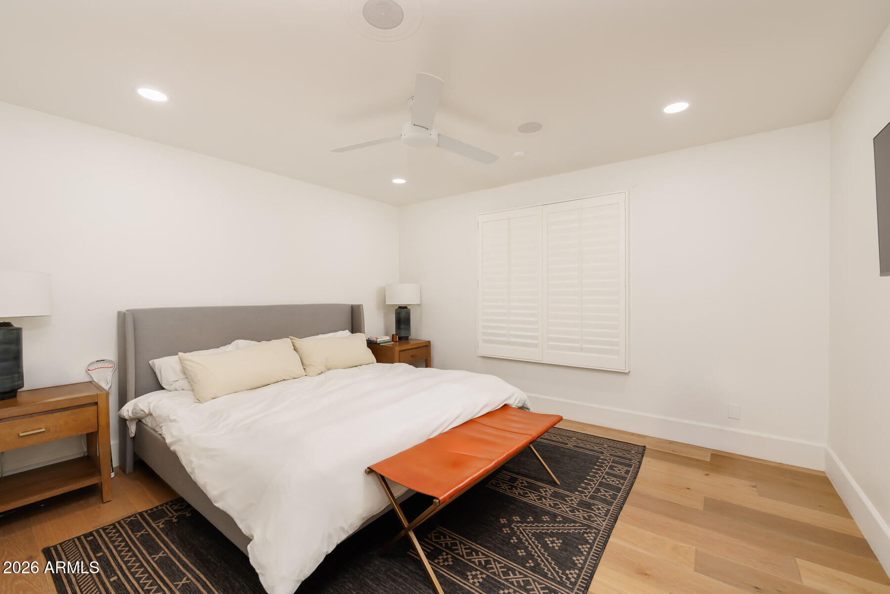 4041 E HERMOSA VISTA Drive