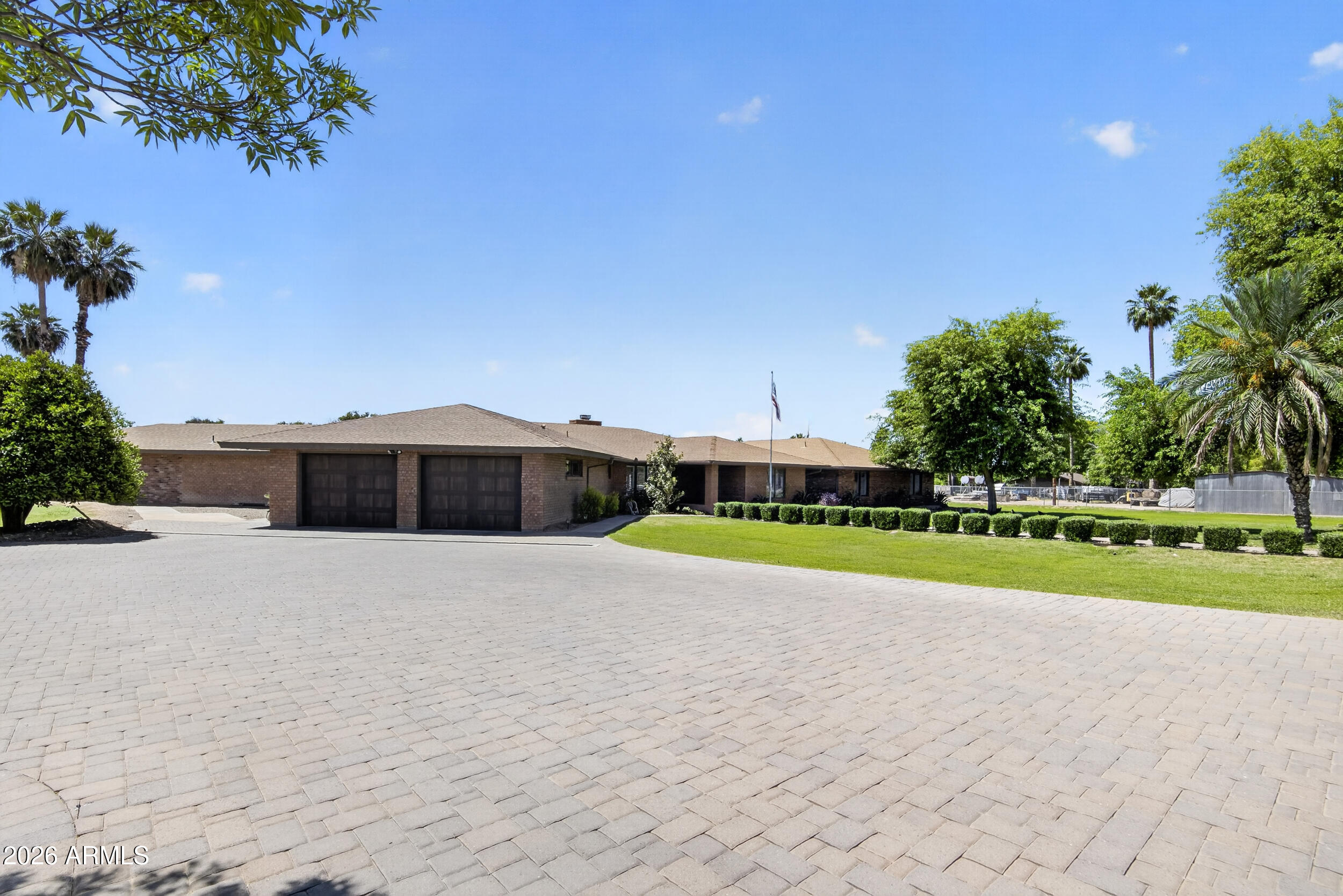 4041 E HERMOSA VISTA Drive