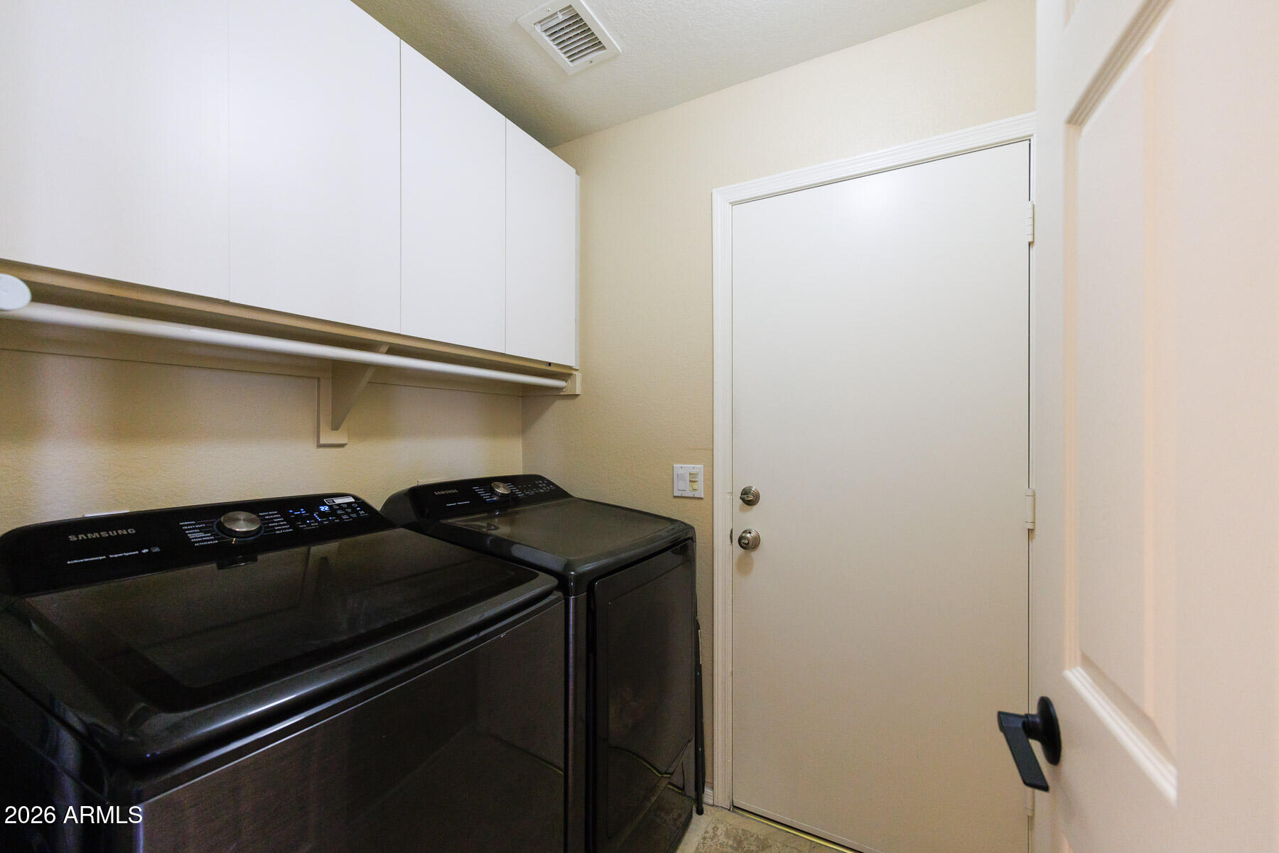 7452 W LOS GATOS Drive