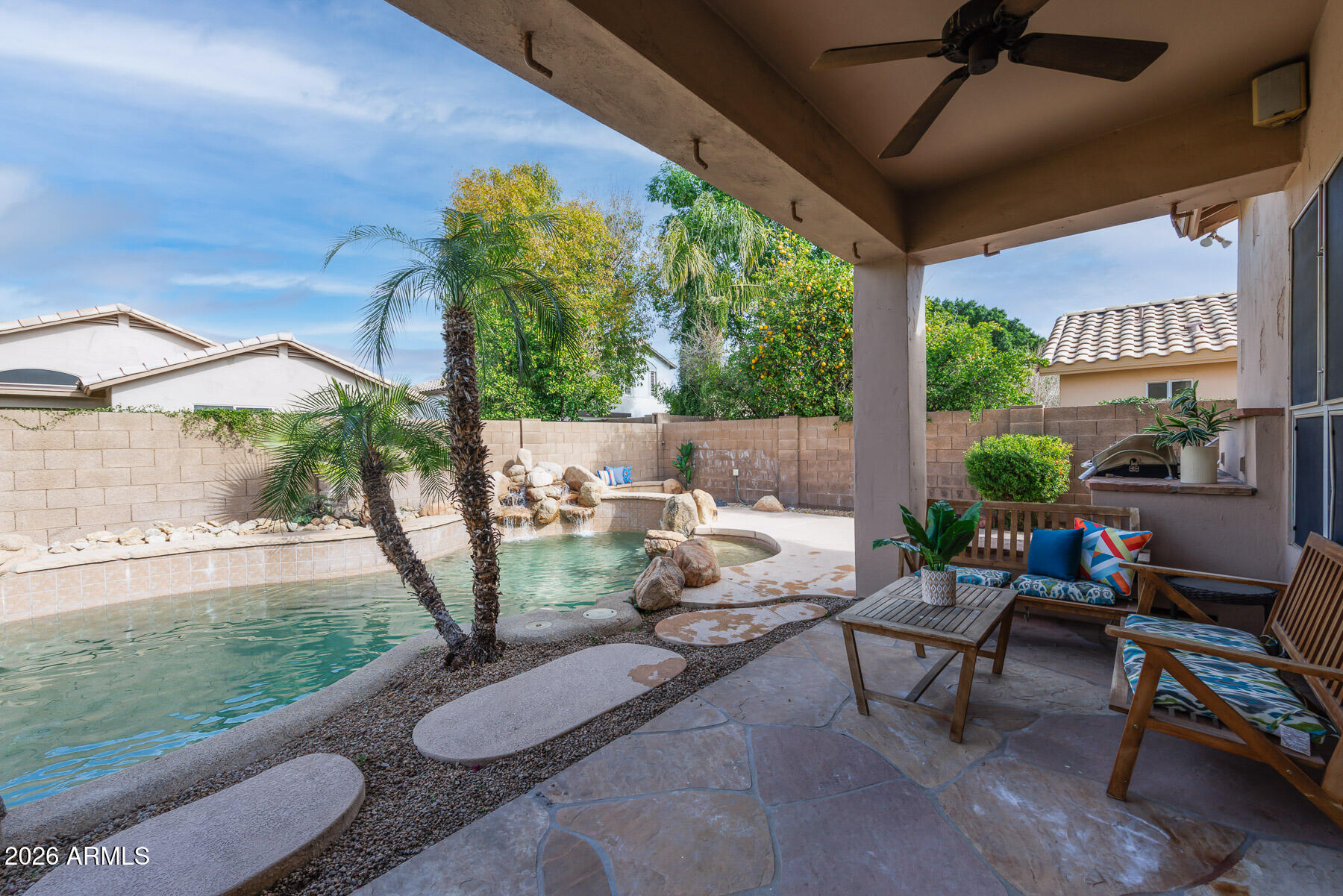 7452 W LOS GATOS Drive