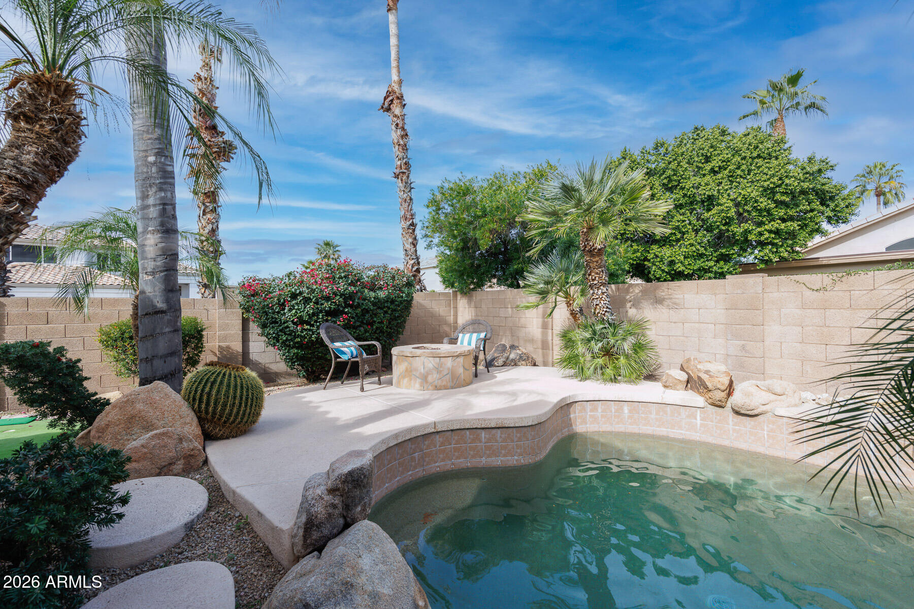 7452 W LOS GATOS Drive