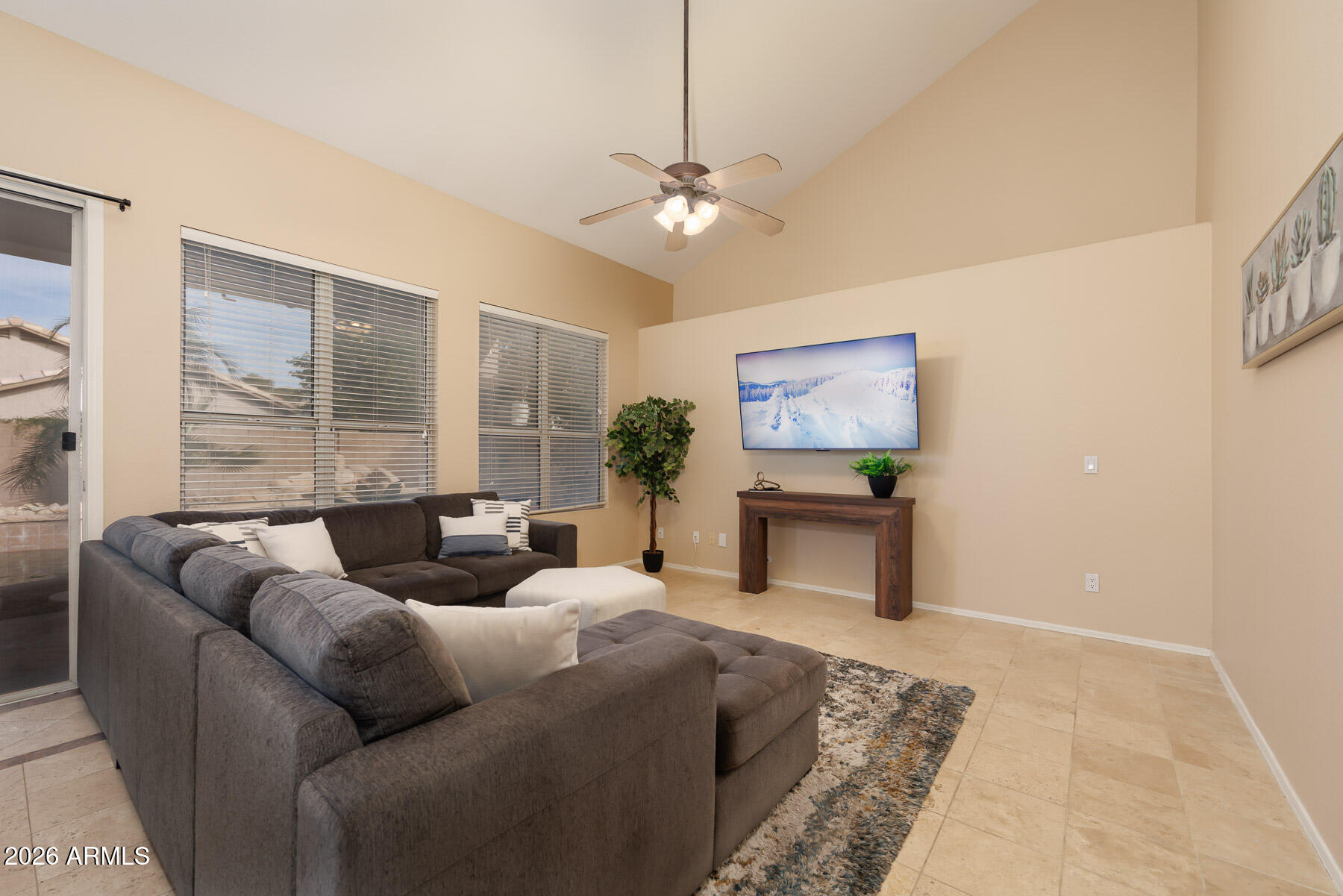 7452 W LOS GATOS Drive