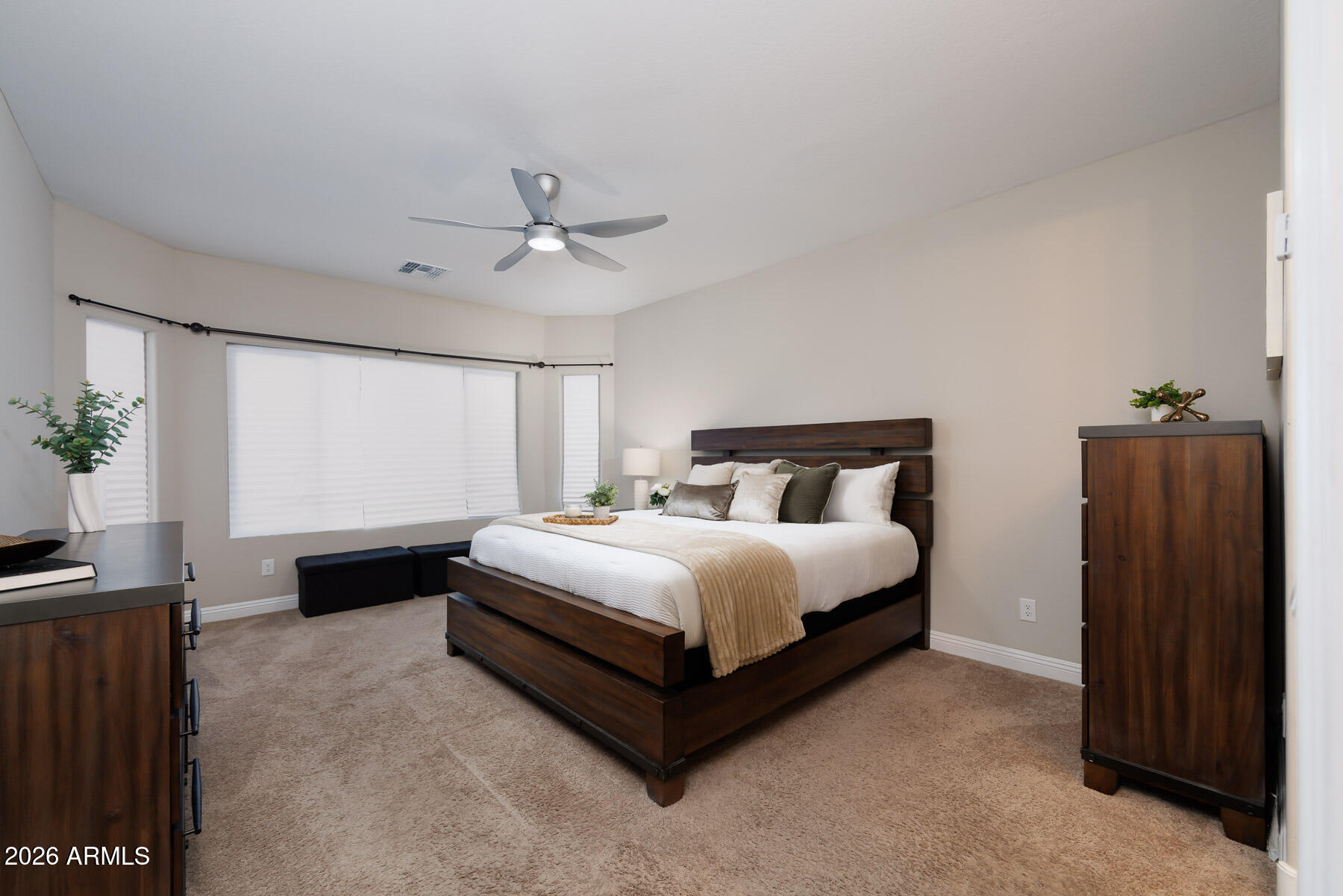 6352 W PLEASANT OAK Court