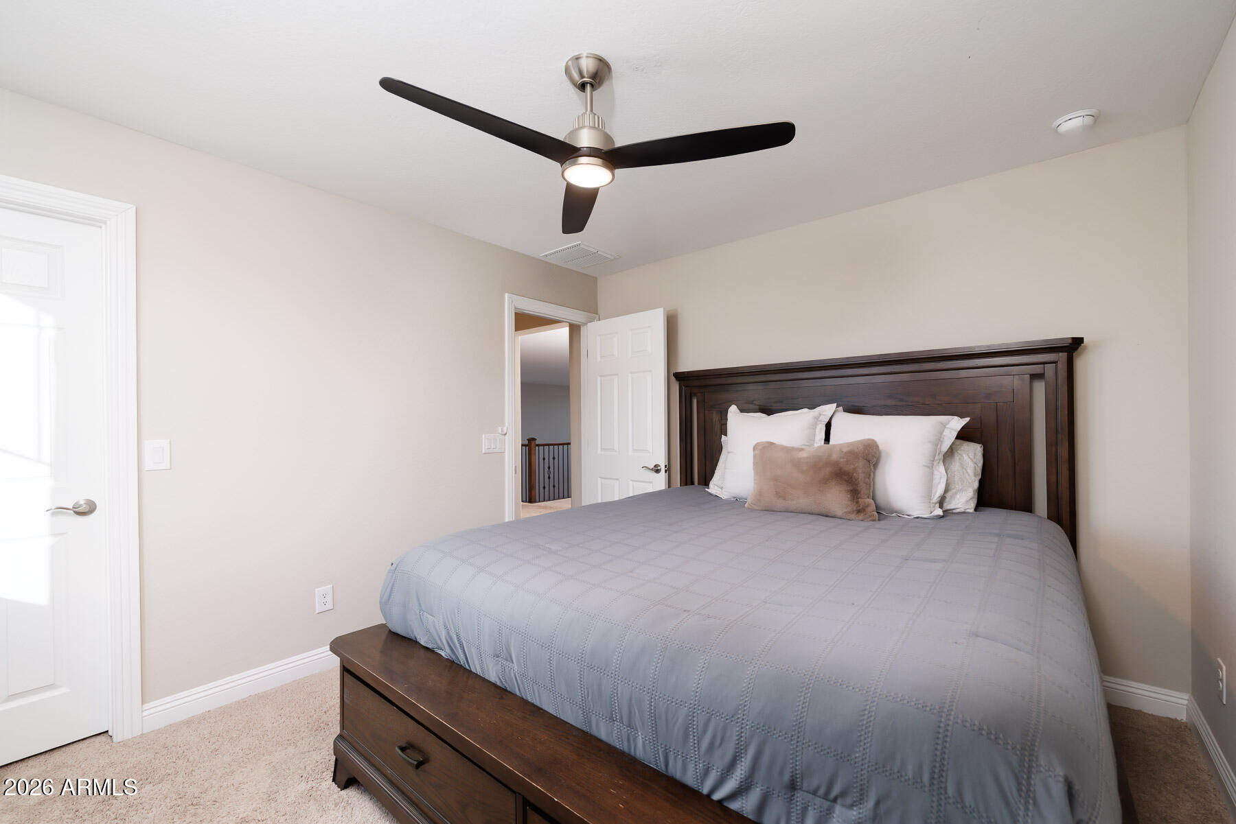 6352 W PLEASANT OAK Court